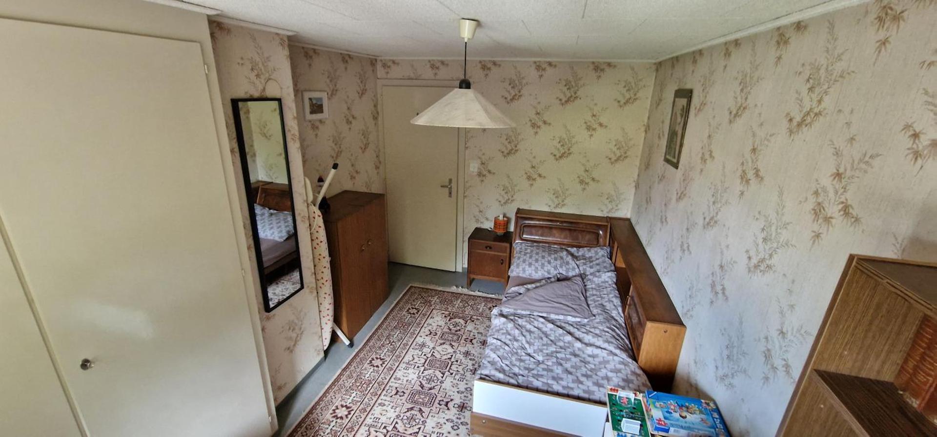 Maison vis-à-vis du lac