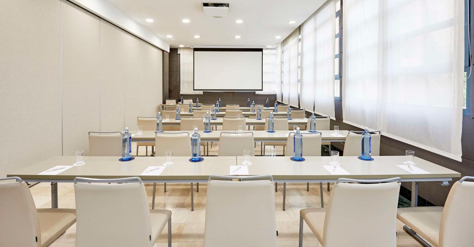 Meeting/conference room