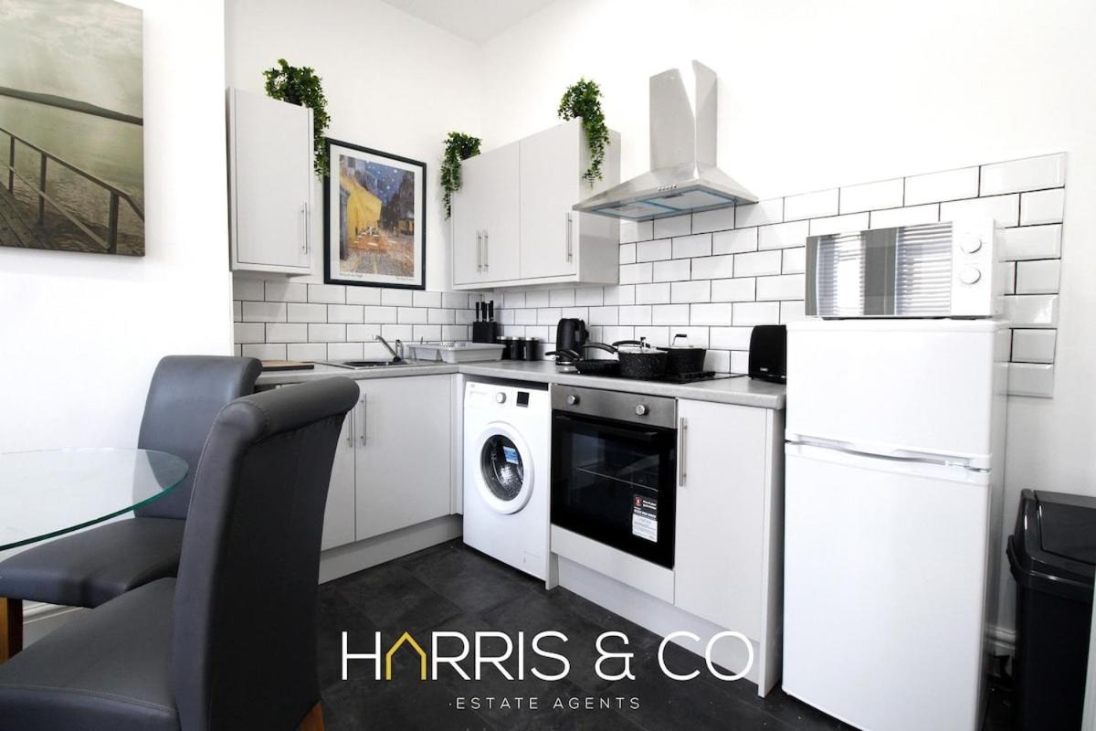 Roundtree & Berry - Fleetwood