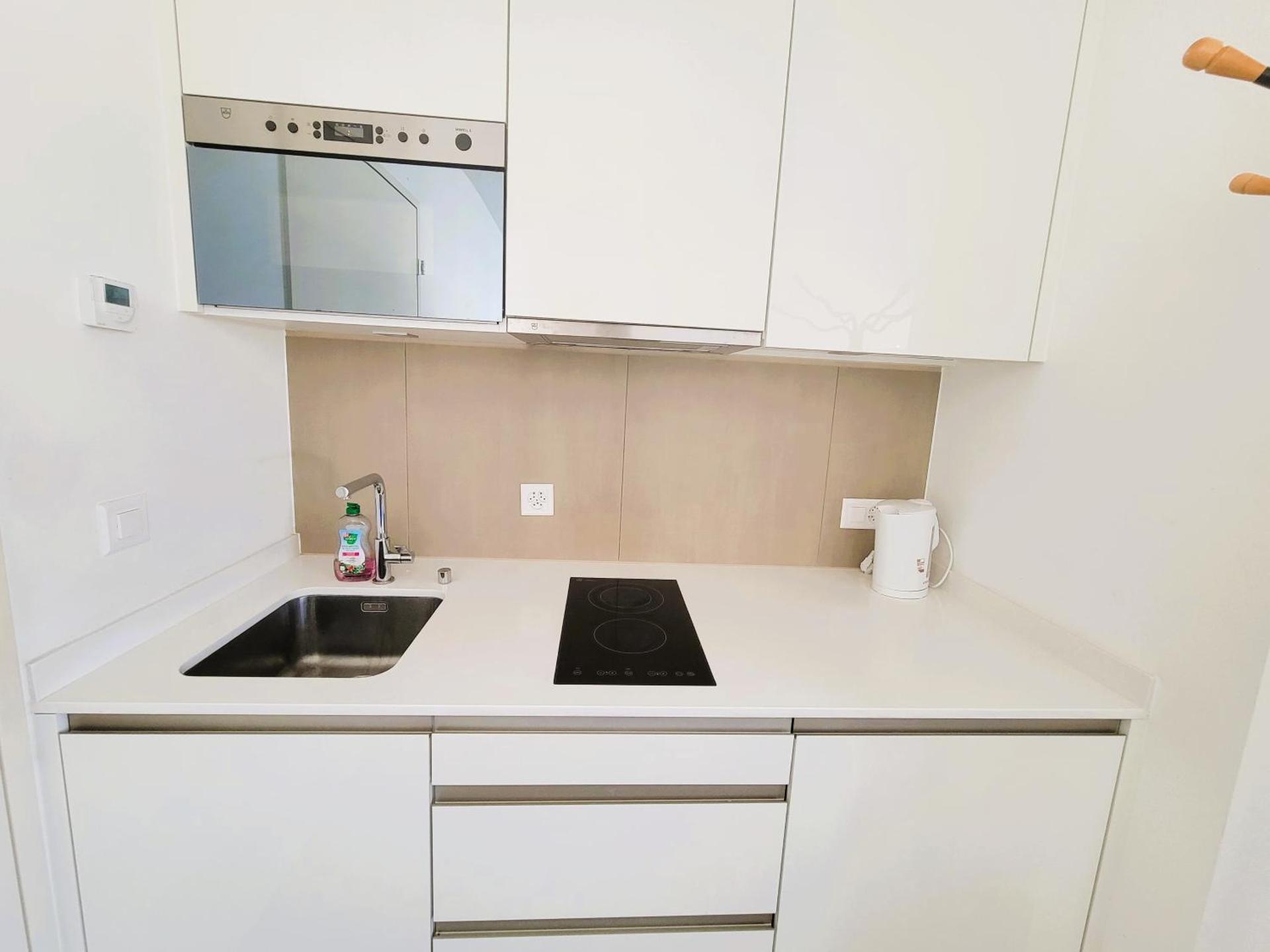 Stylish Zurich Apartment with Balcony Self Check-In A Hoh