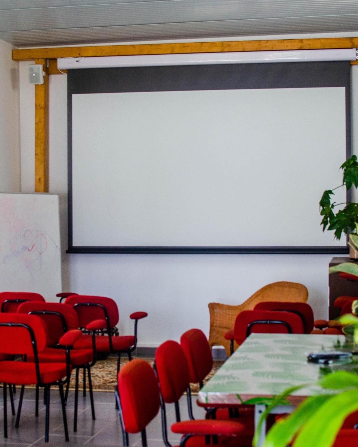 Meeting/conference room