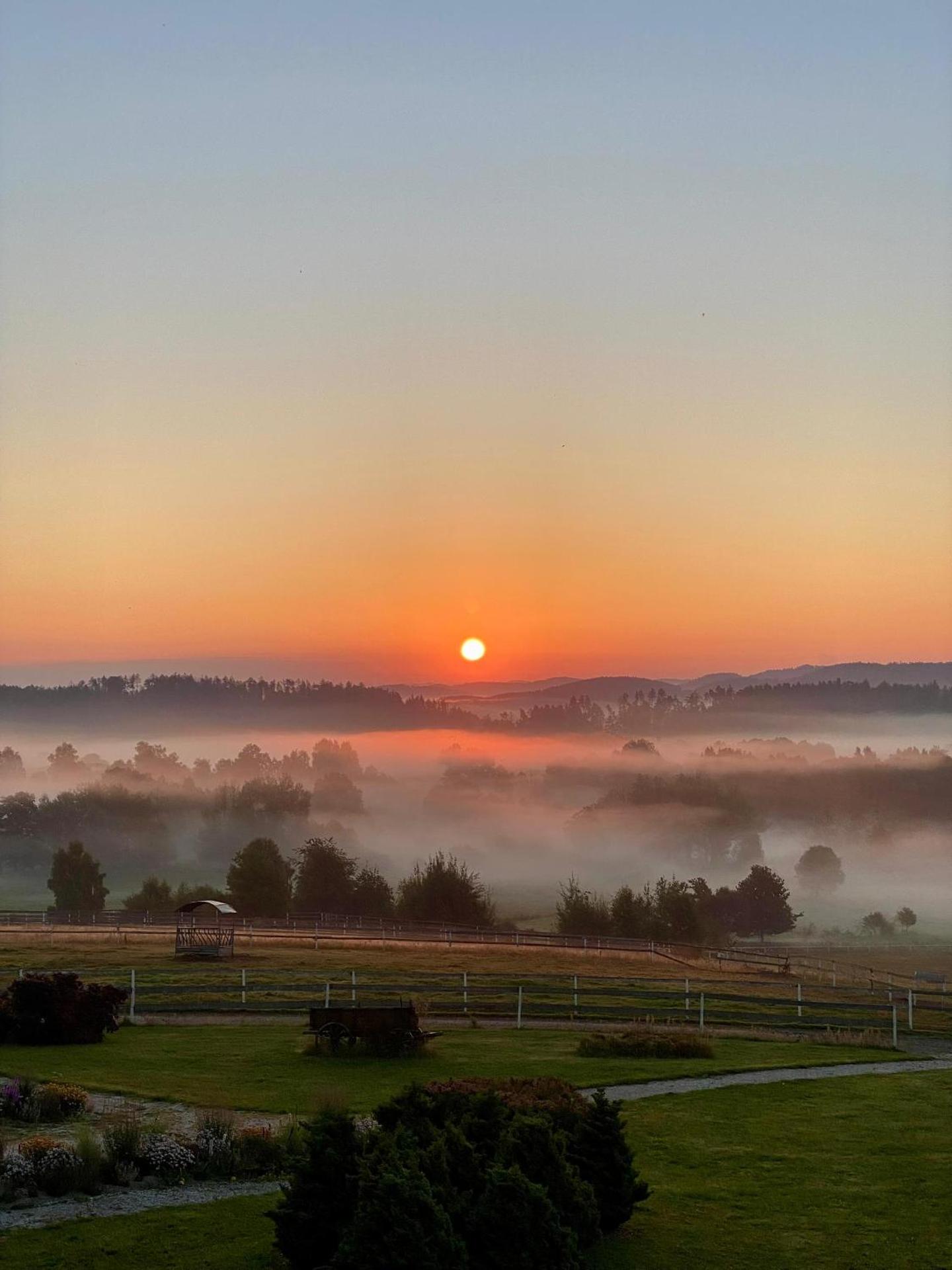 Hotelový a jezdecký areál Dvůr Krutěnice