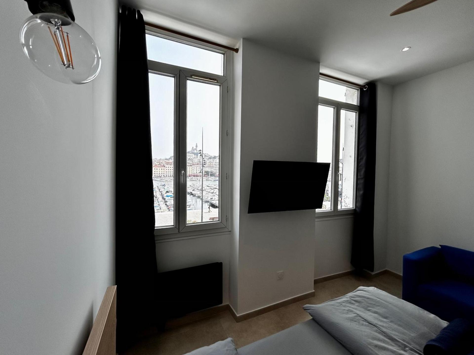 Appartement vue imprenable Vieux-Port et Notre Dame