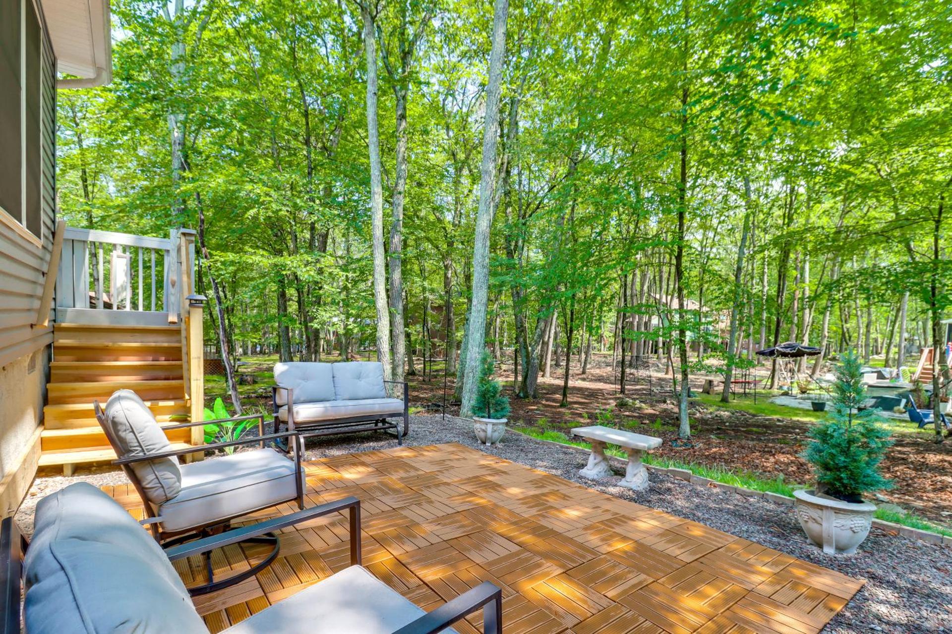 7 Mi to Camelback Mtn Chic Penn Estates Home