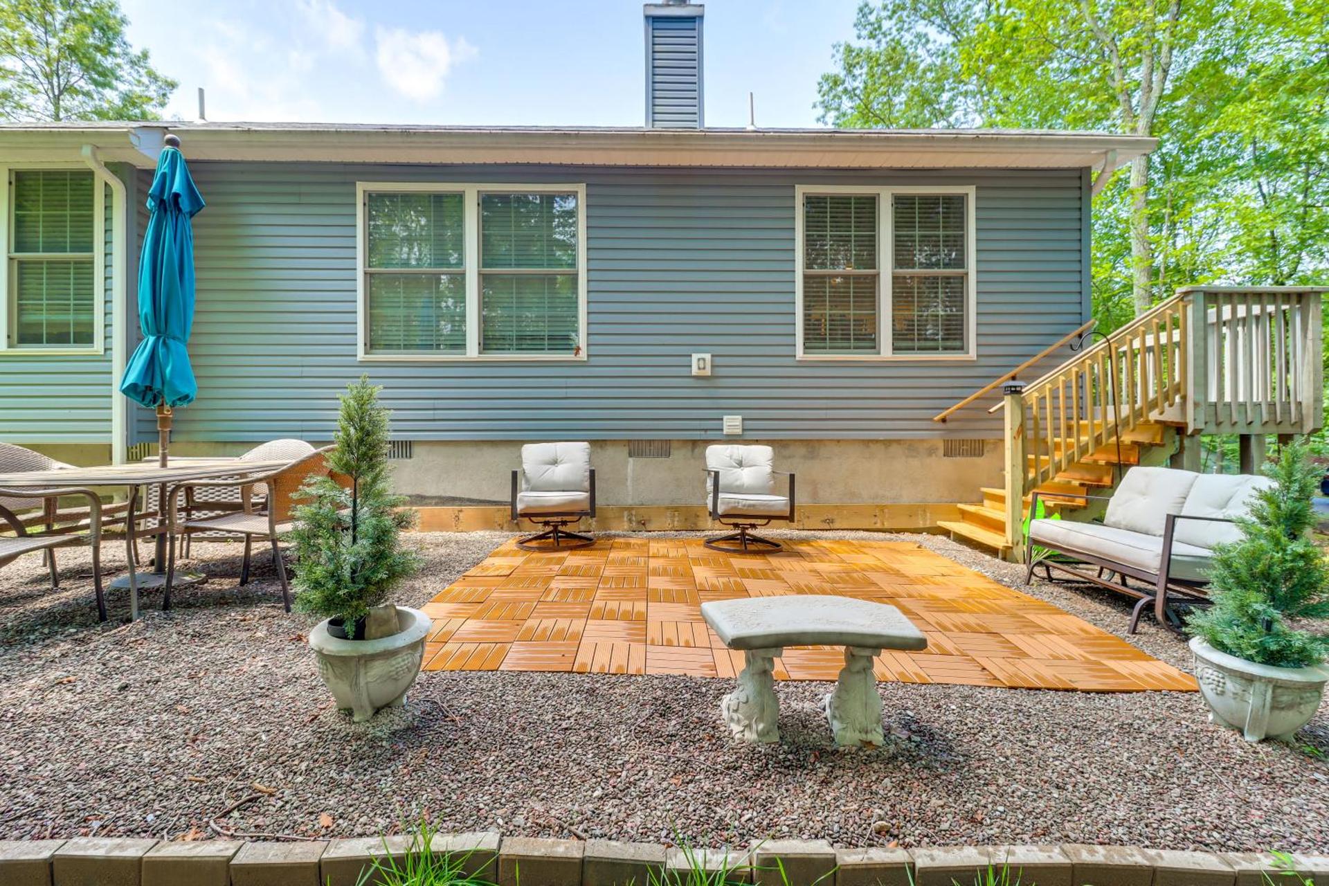 7 Mi to Camelback Mtn Chic Penn Estates Home