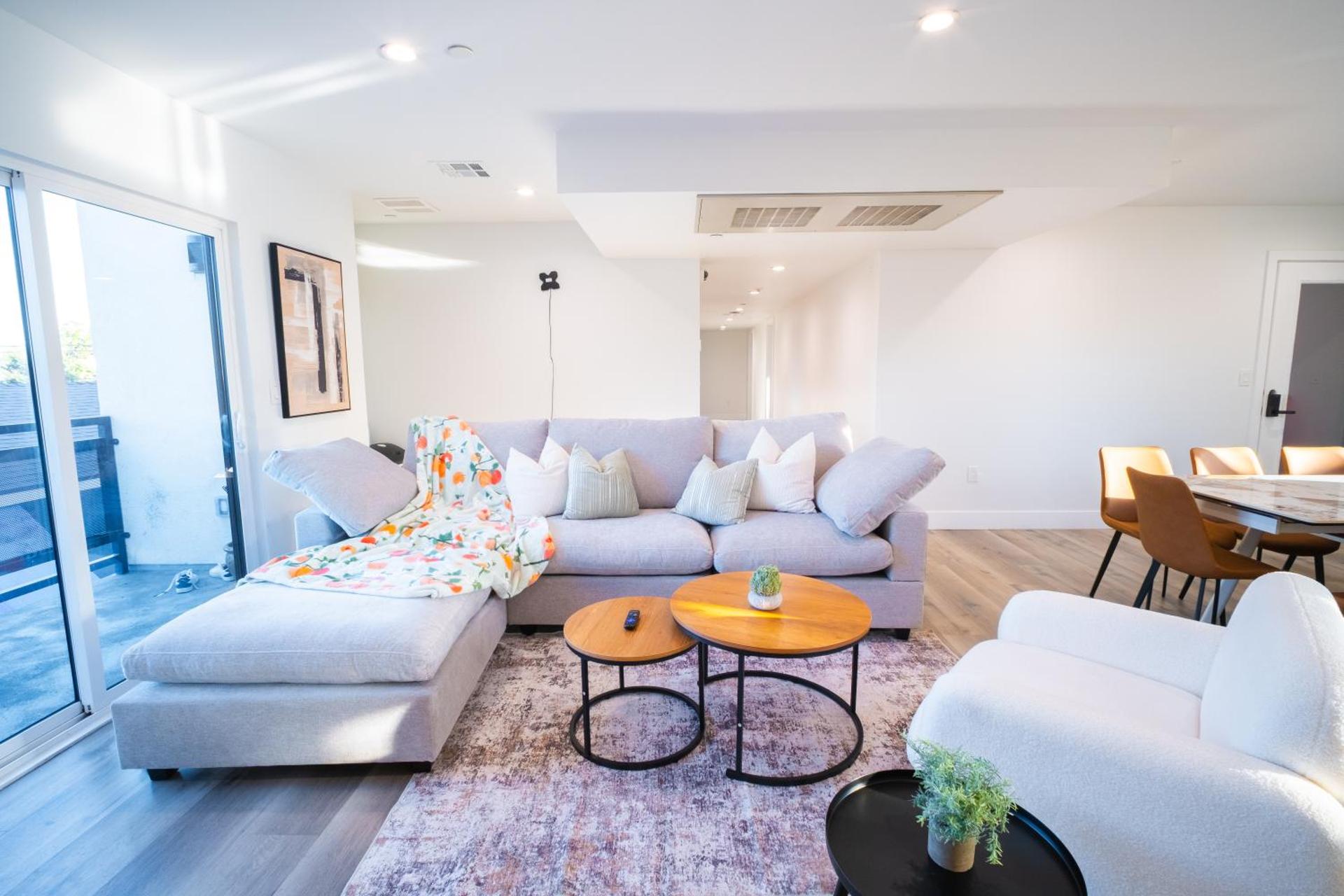 Modern Private Ensuite Room near USC