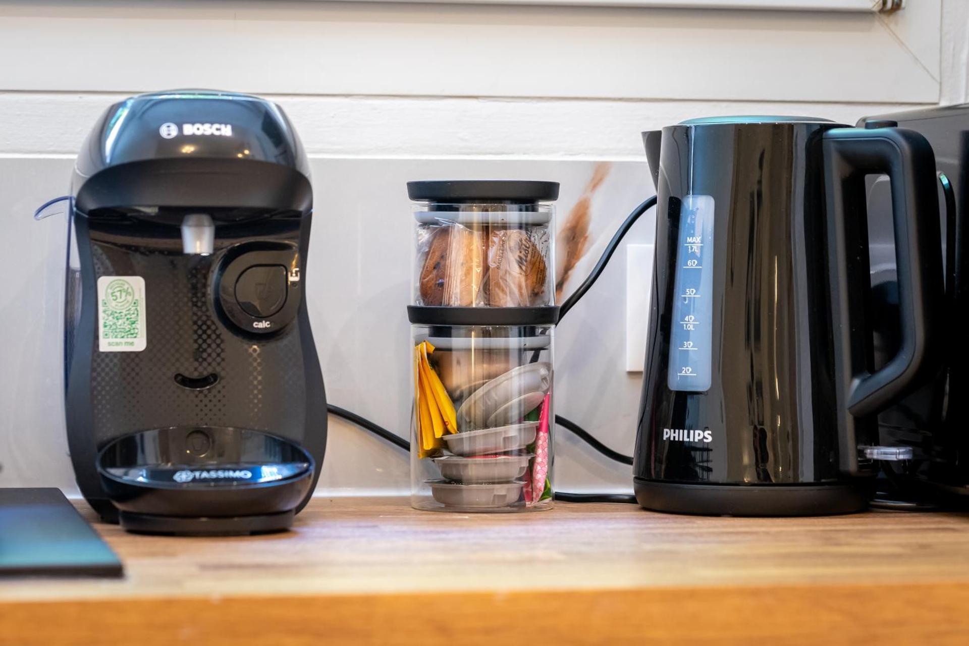 Coffee/tea facilities