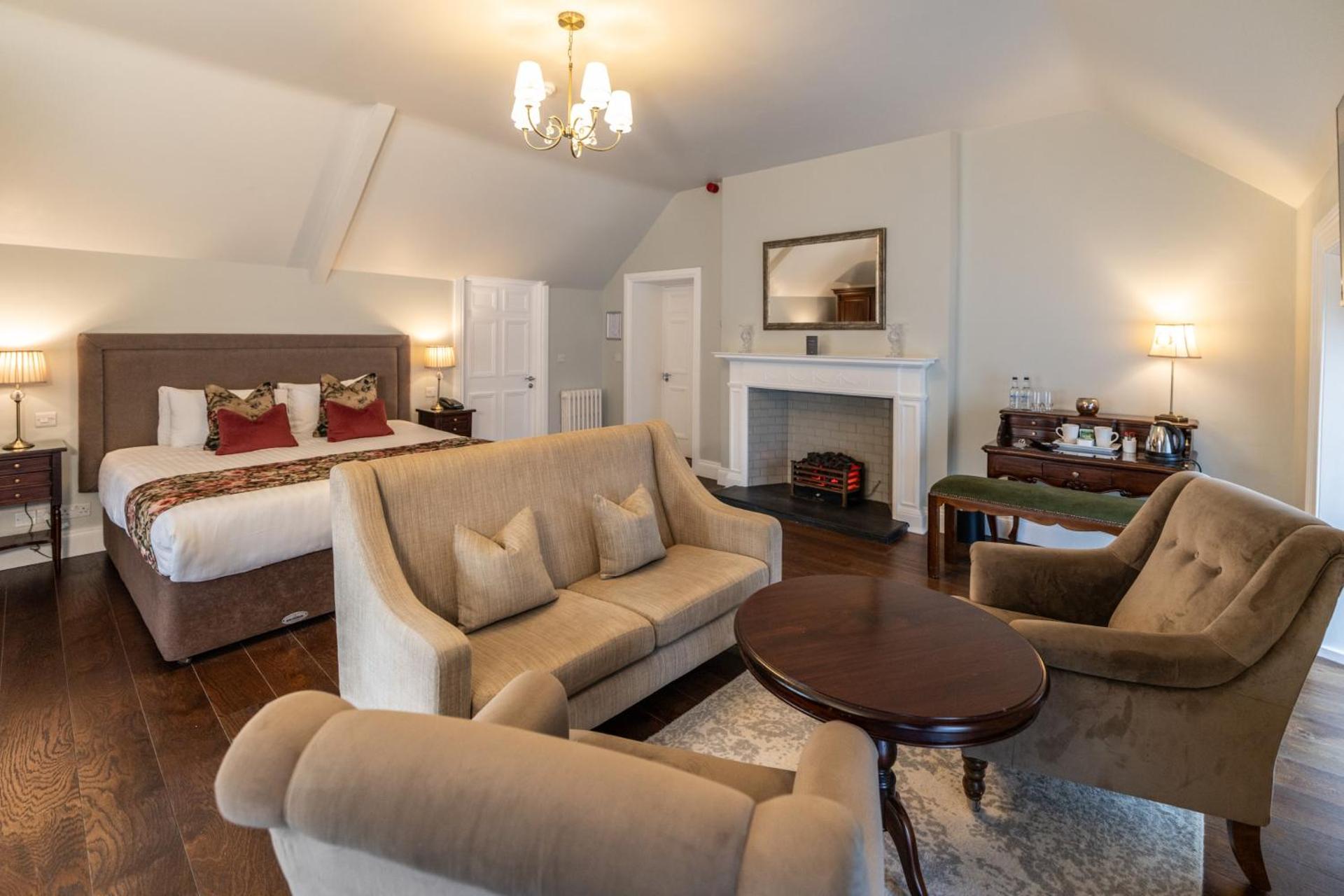 Photo of the whole room