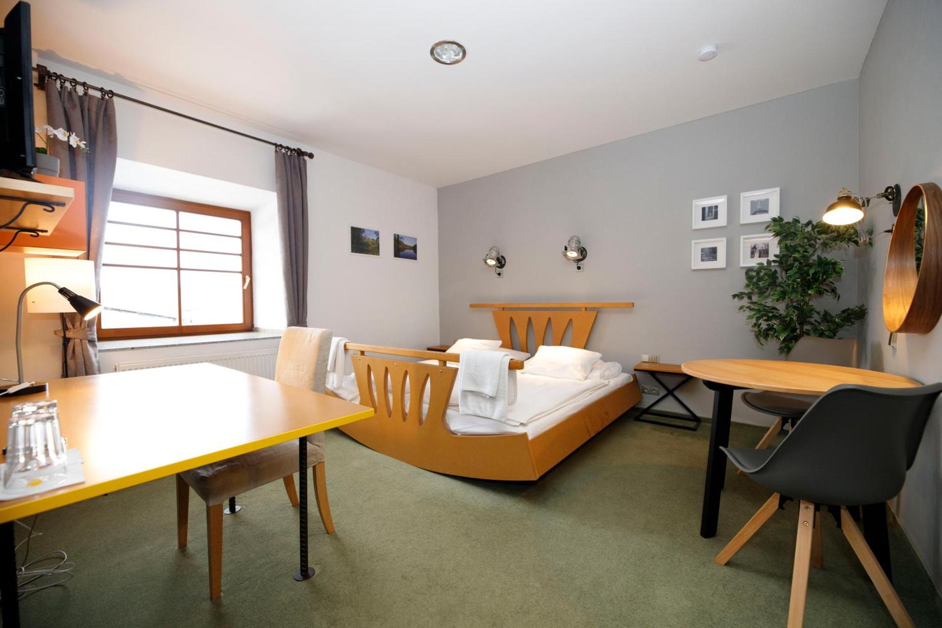 Deluxe Double or Twin Room