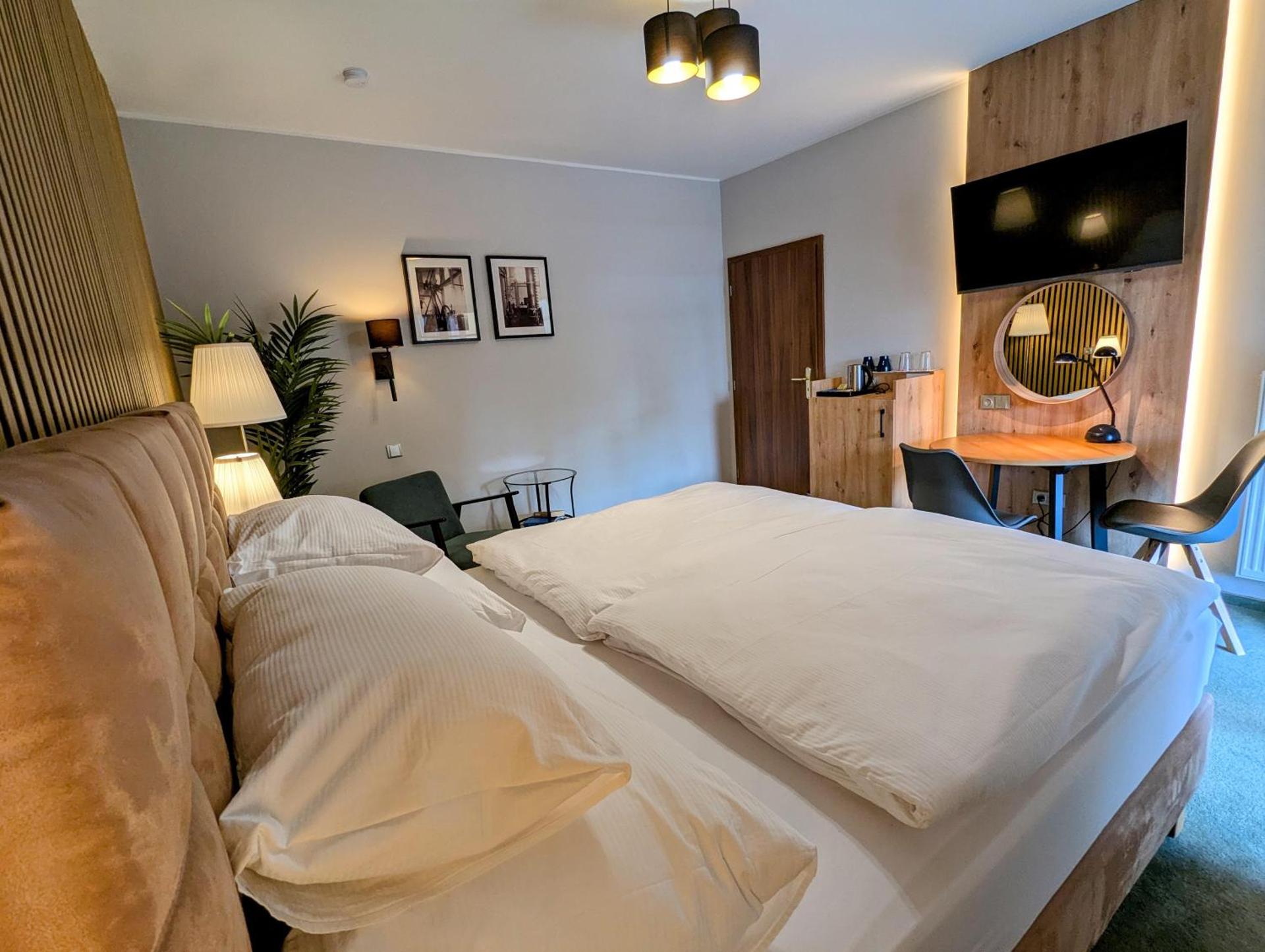 Deluxe Double or Twin Room with Balcony