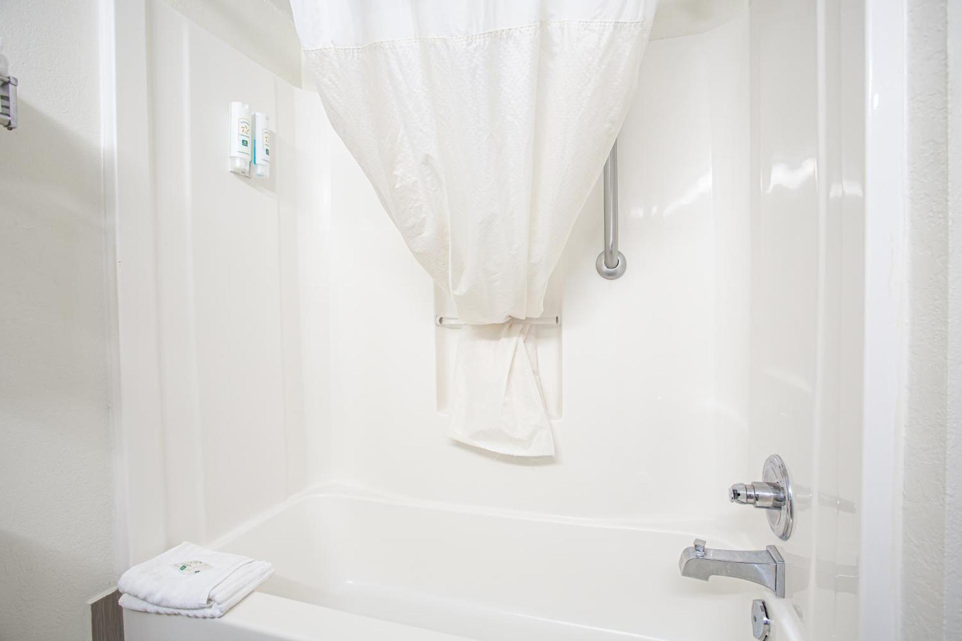 King Room - Non-Smoking