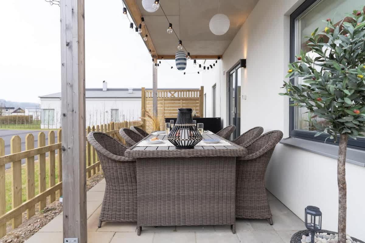 Modern Ground Floor Corner Flat with Rustic Patio