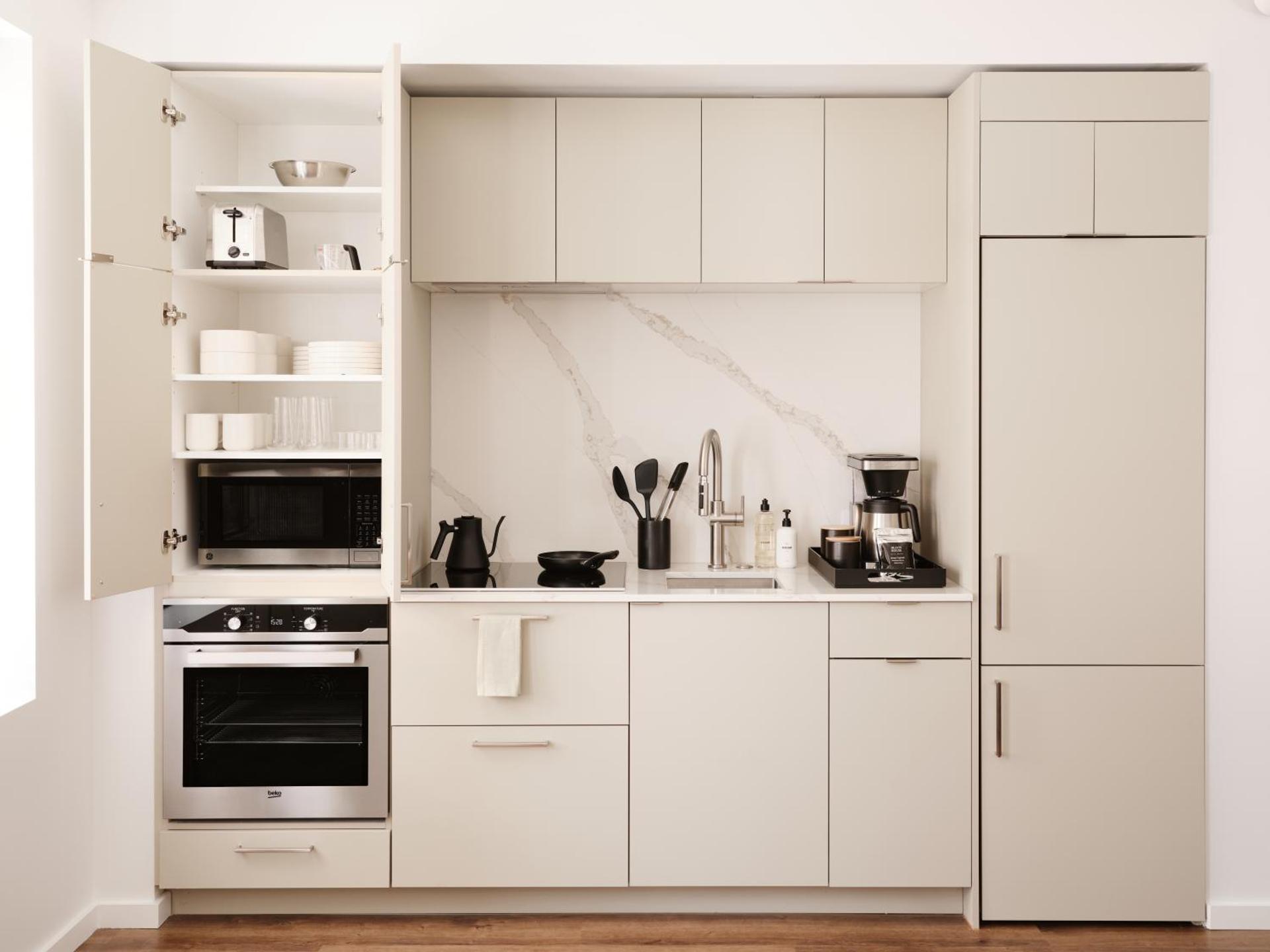 Kitchen or kitchenette