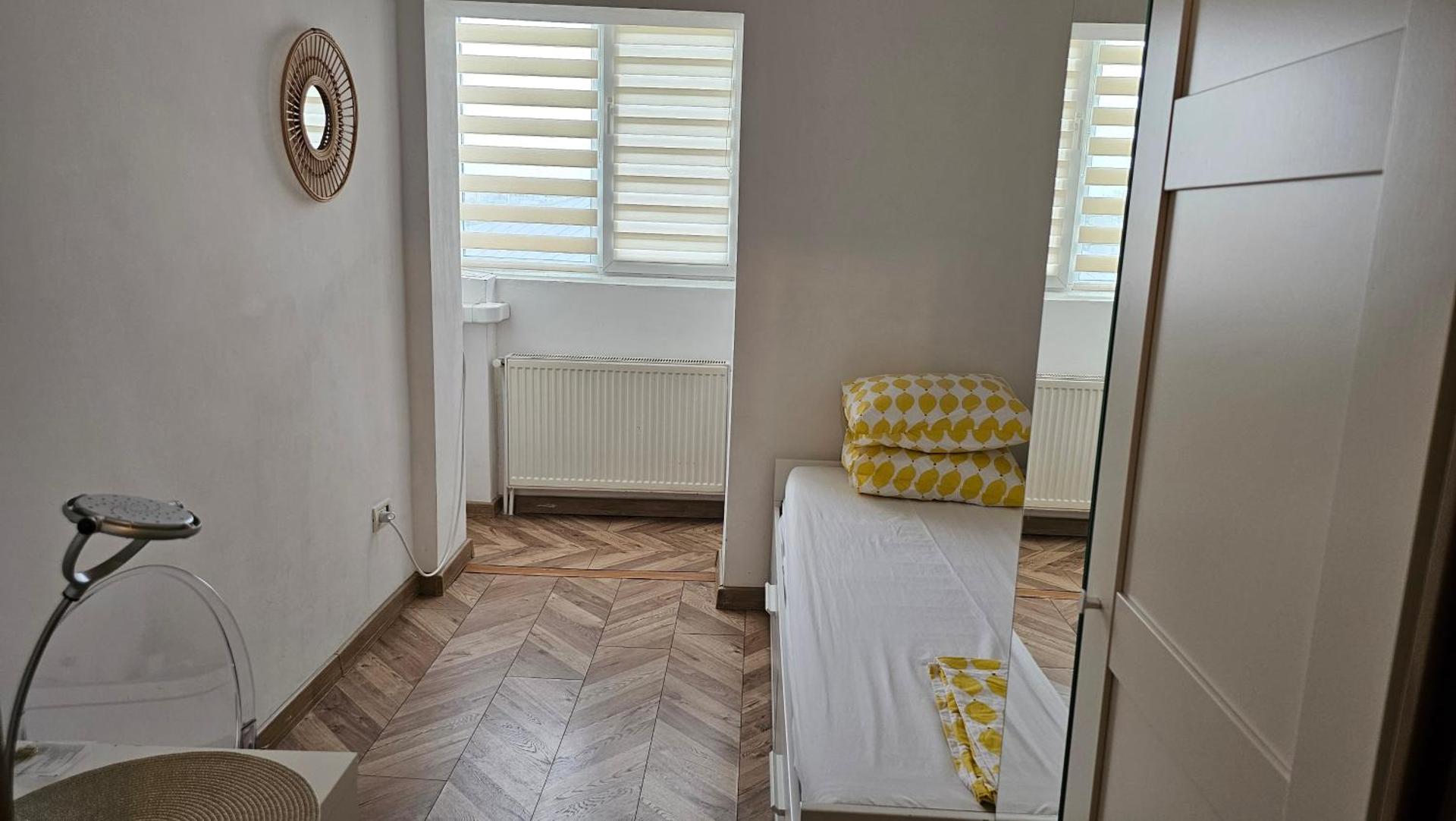 Private room at Ceausescu's place in Old City Unirii Square