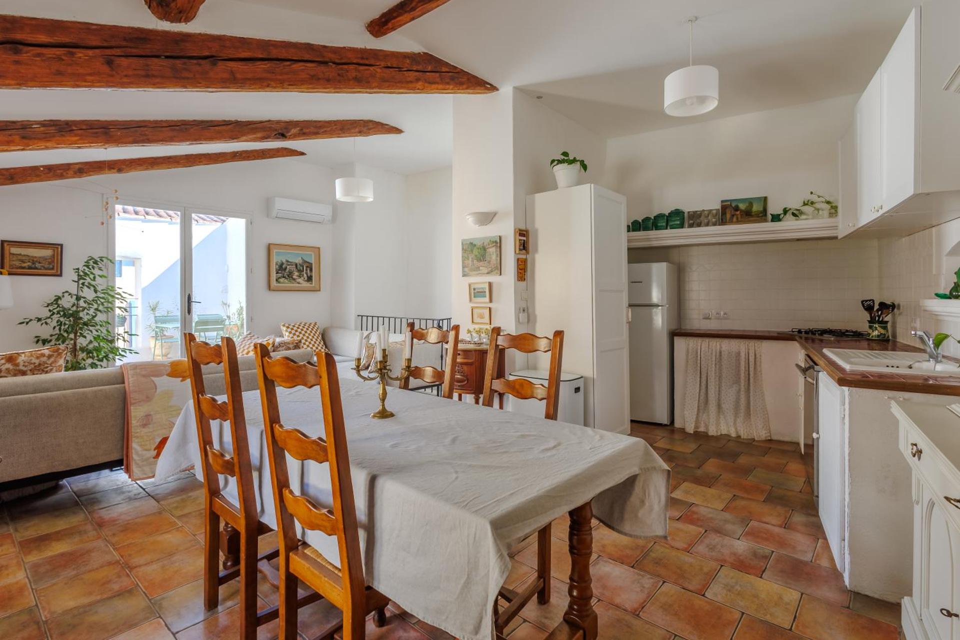 Provence Village House 84