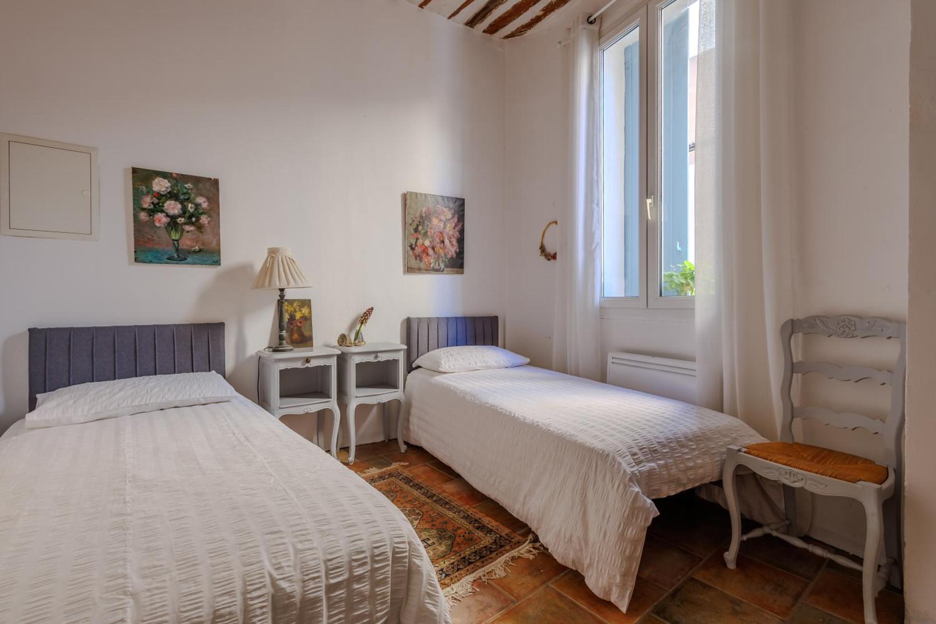 Provence Village House 84