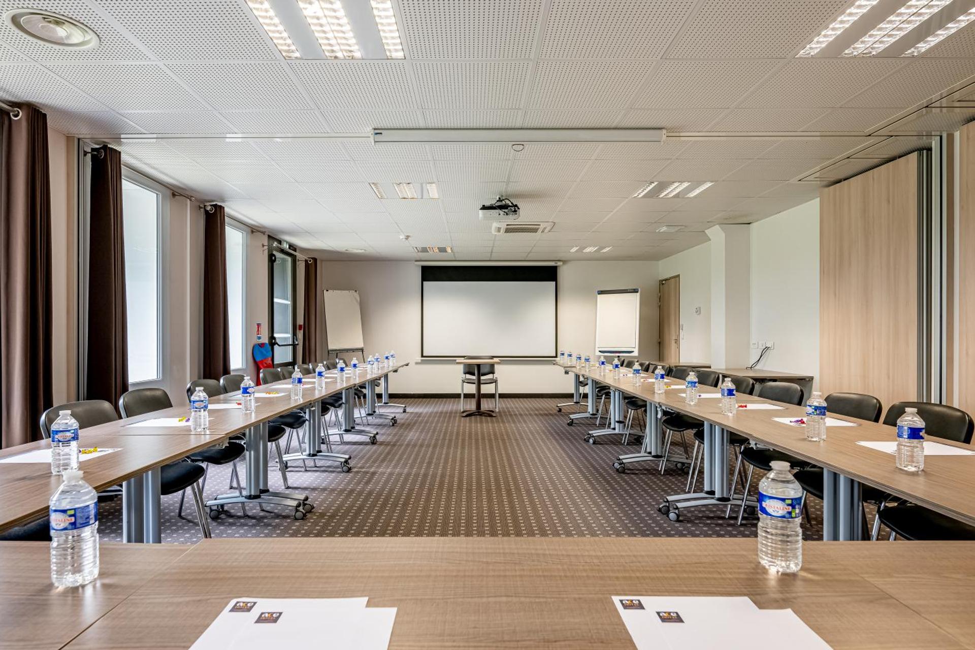 Meeting/conference room