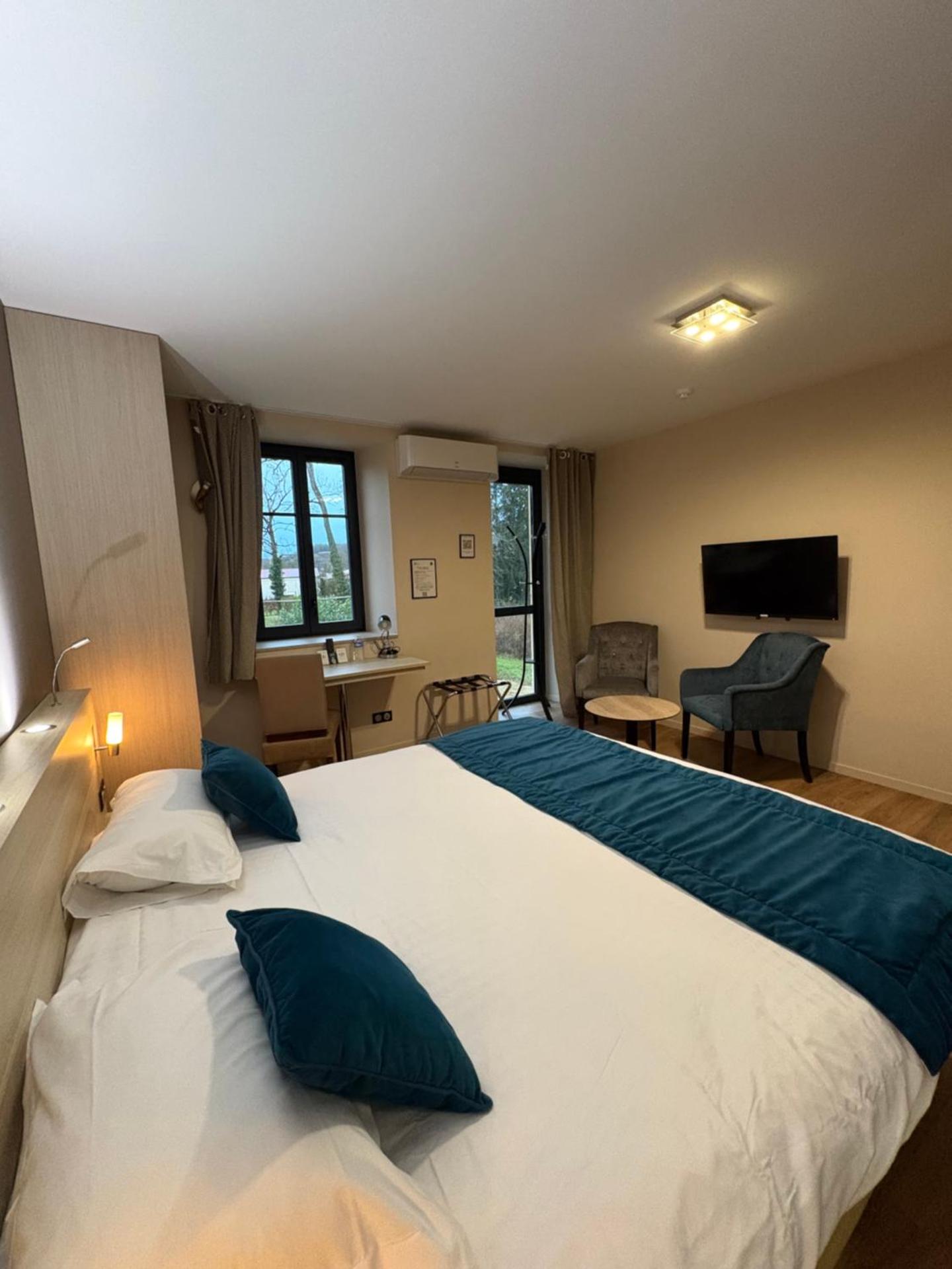 Deluxe Double or Twin Room with Garden View