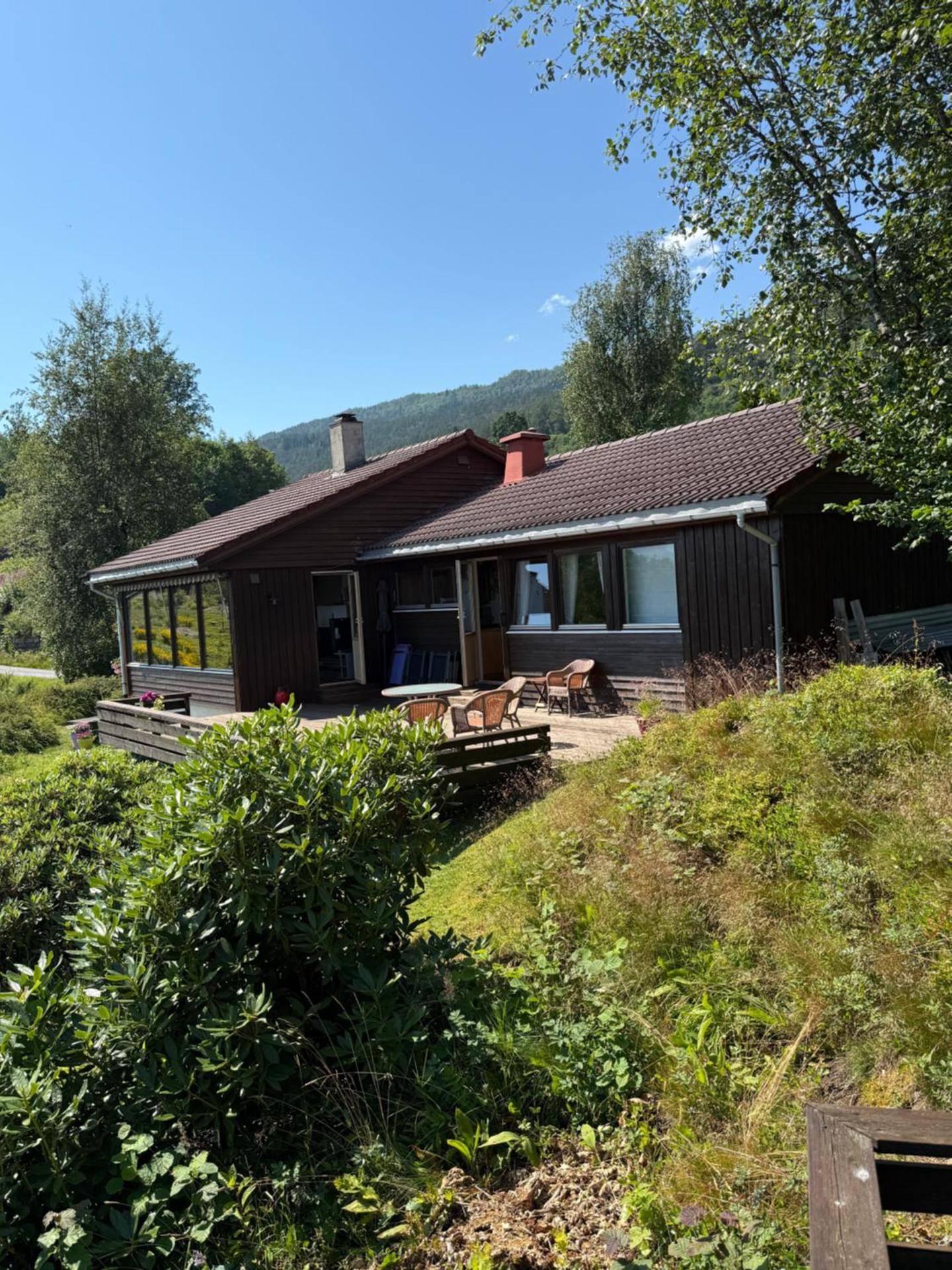 4 bedroom room House in Beautiful Strandebarm