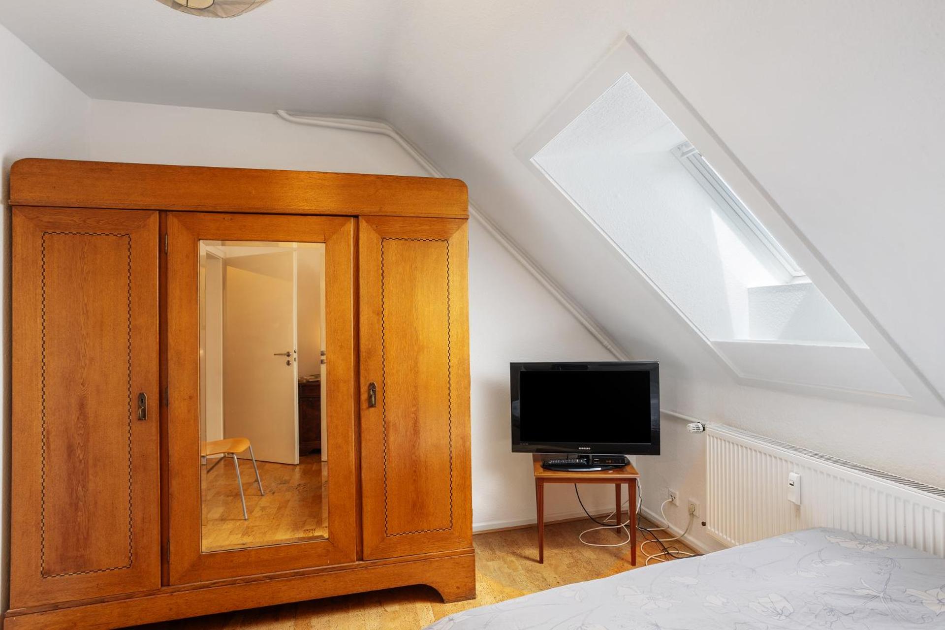 Schöne Dachgeschoss Wohnung