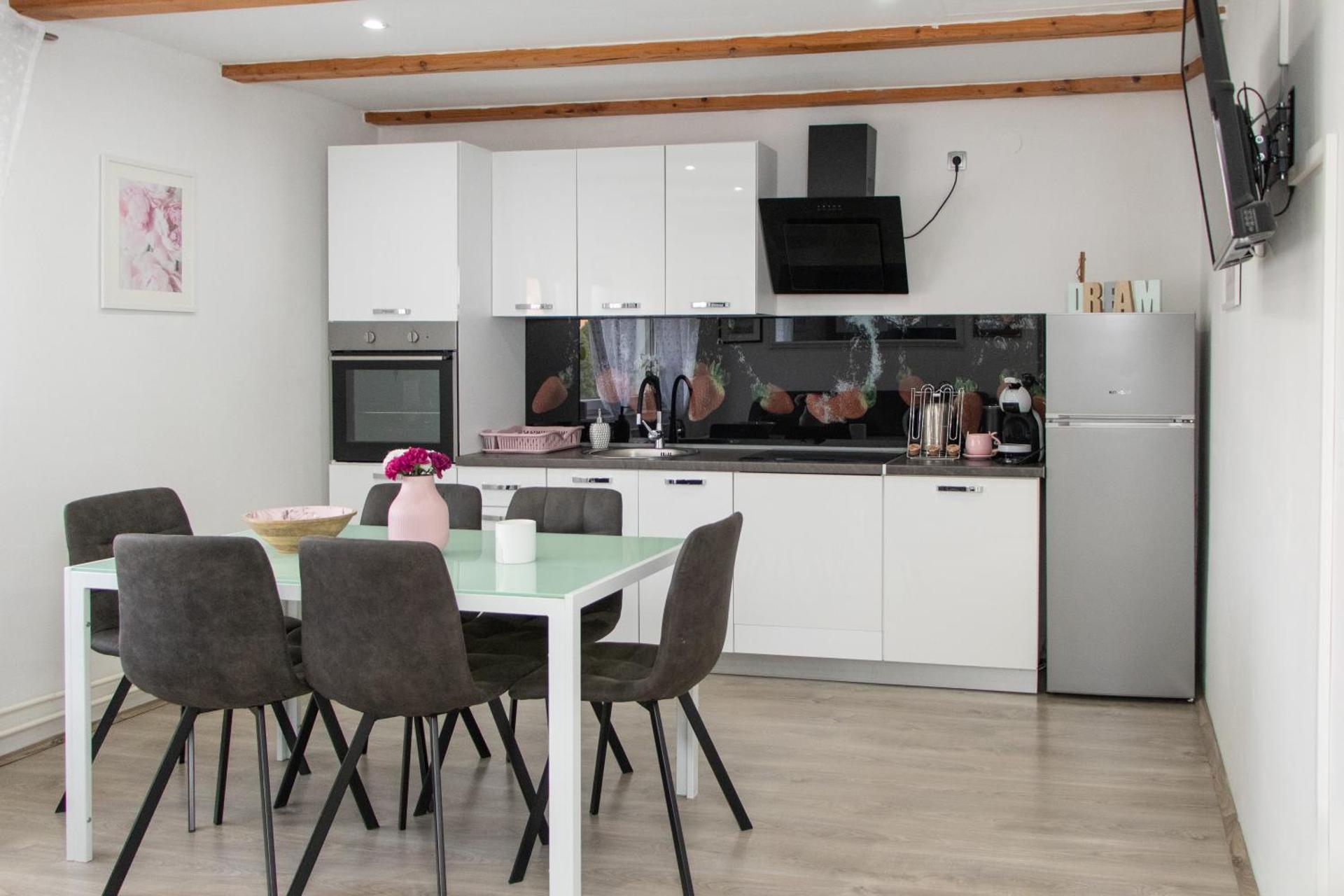 Sweet Dreams Apartment 1