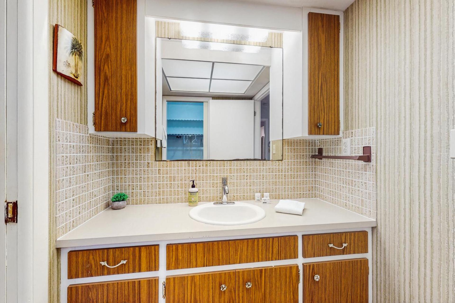 Mangrove View on Oyster Creek