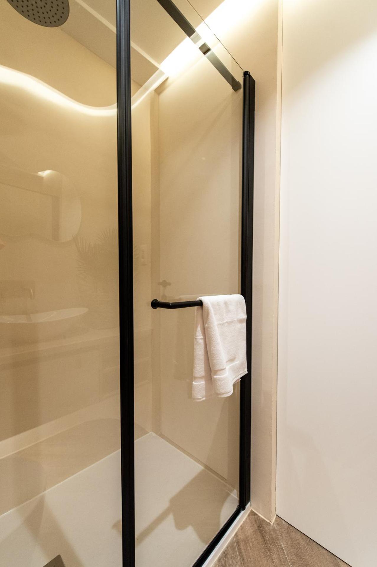 Rooms & Apartment Laura