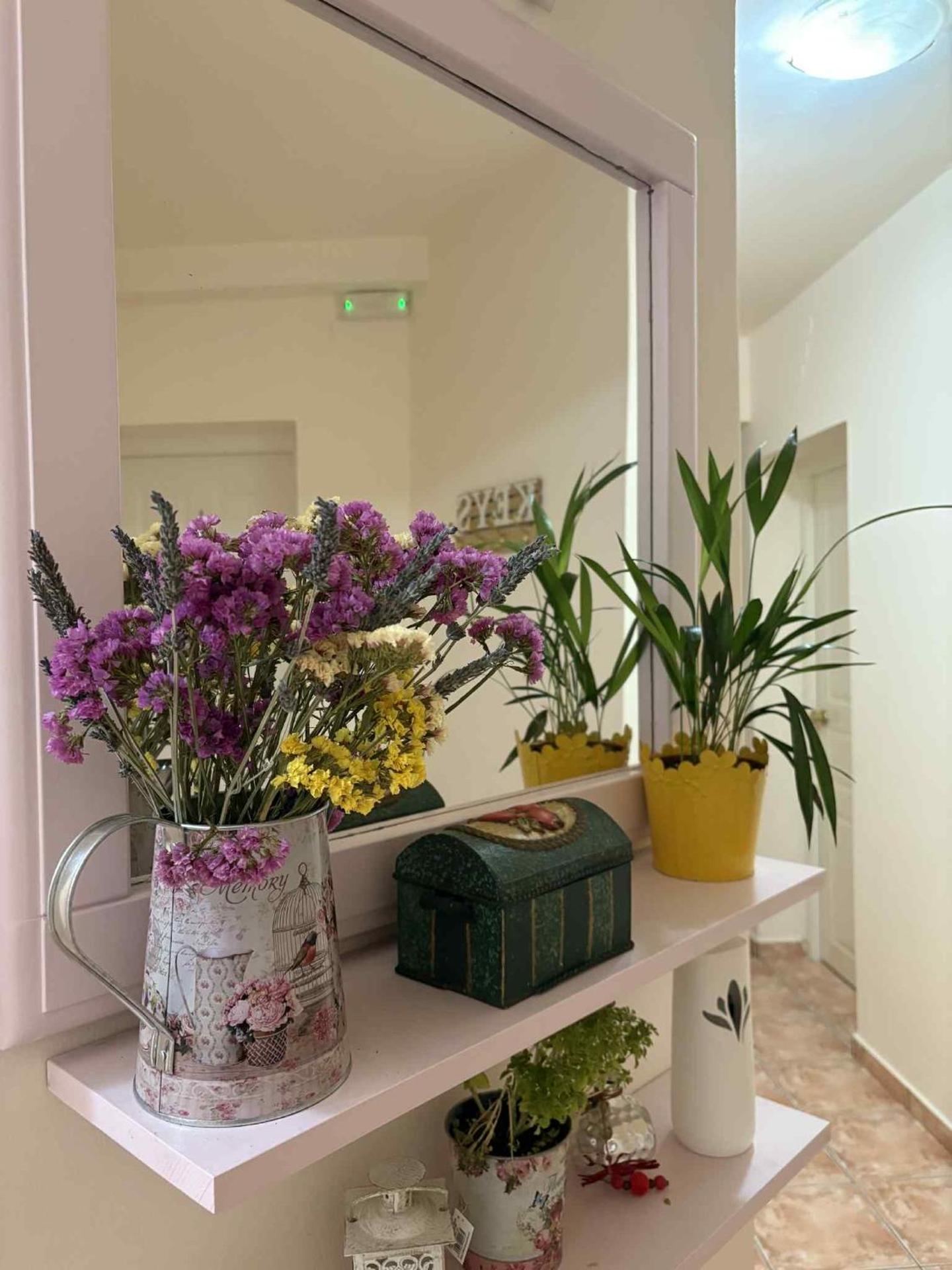 Rouchotas Studios by Viktor 1rst Floor