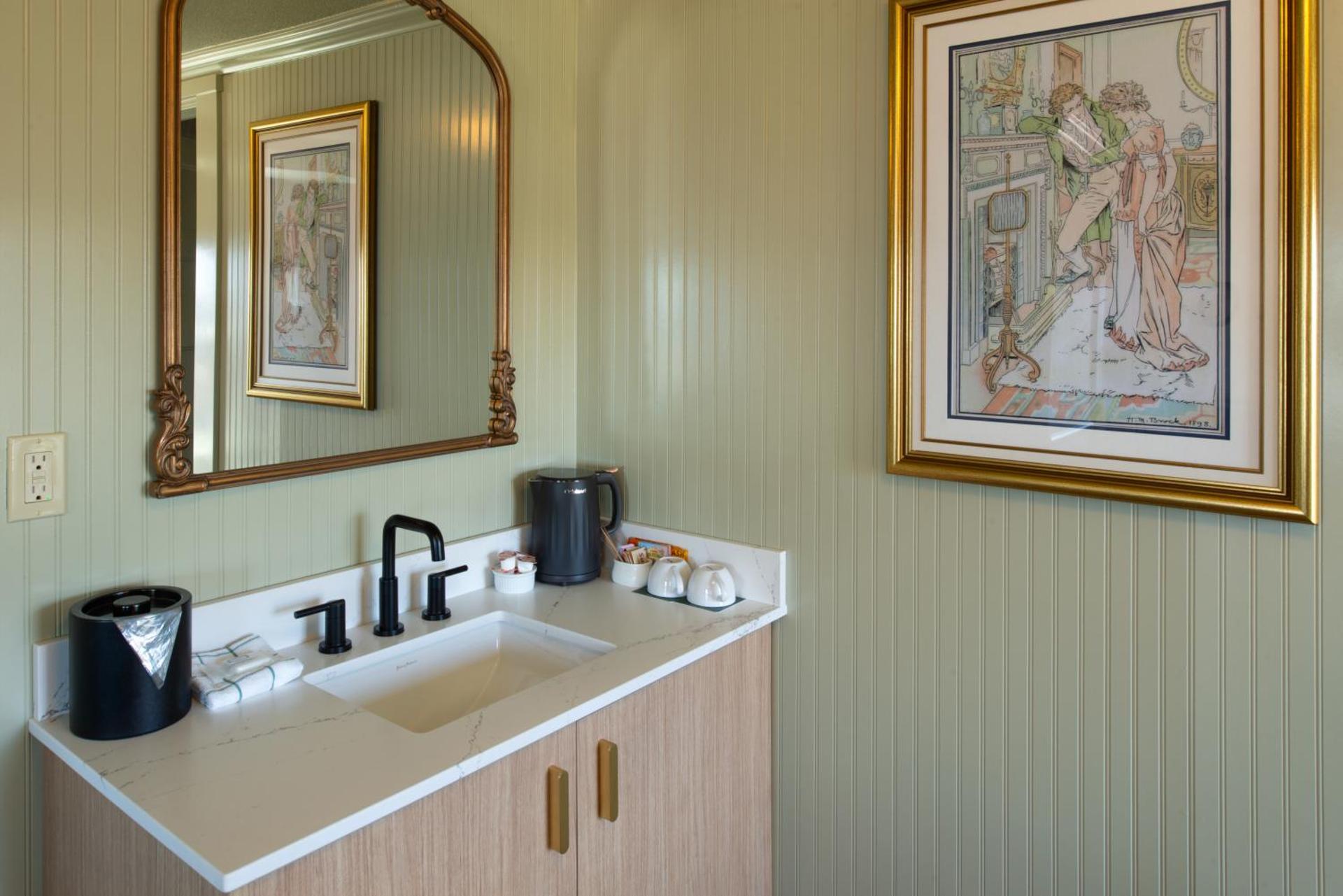 Romance - King Suite with Sea View