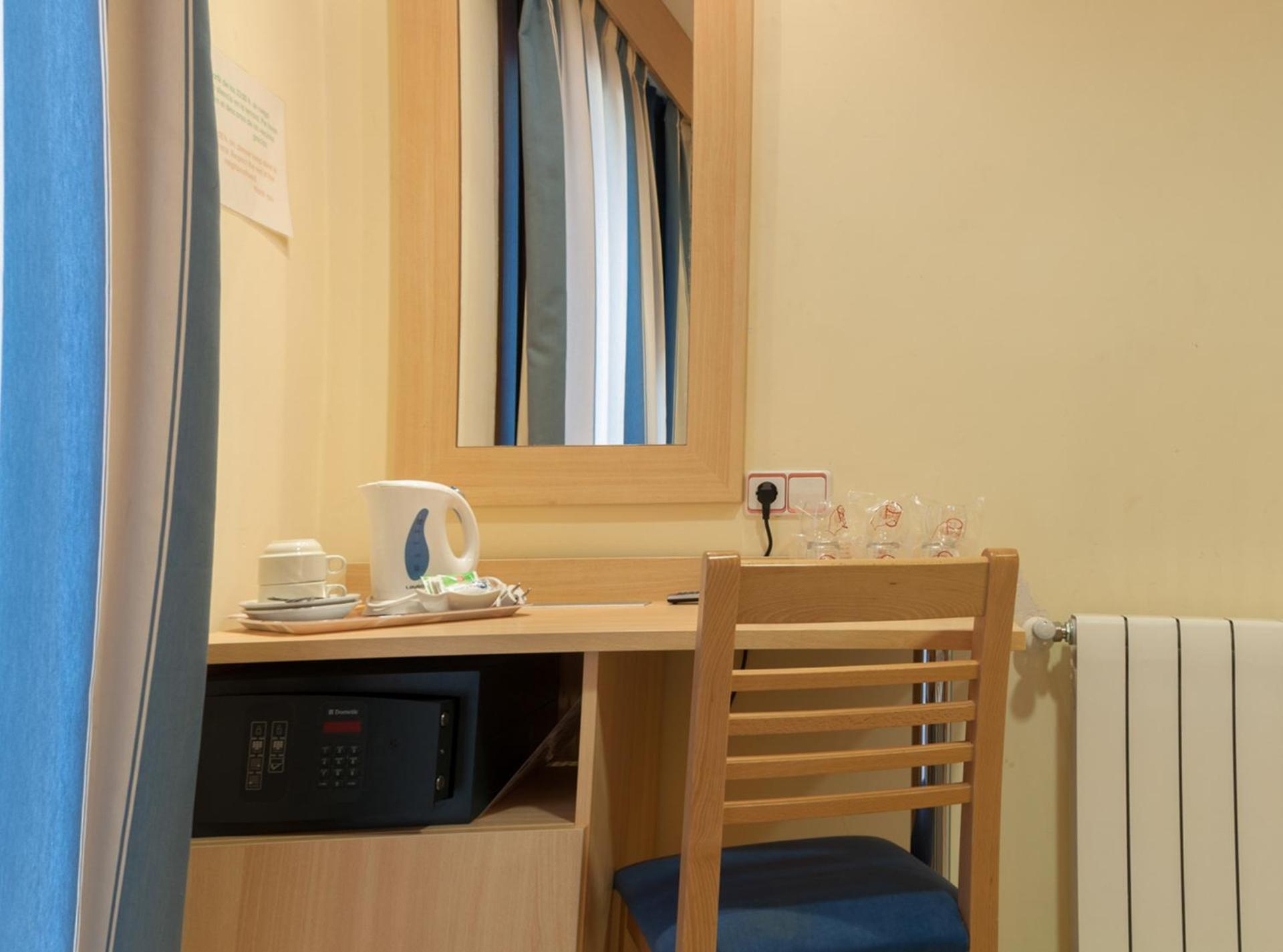 Coffee/tea facilities