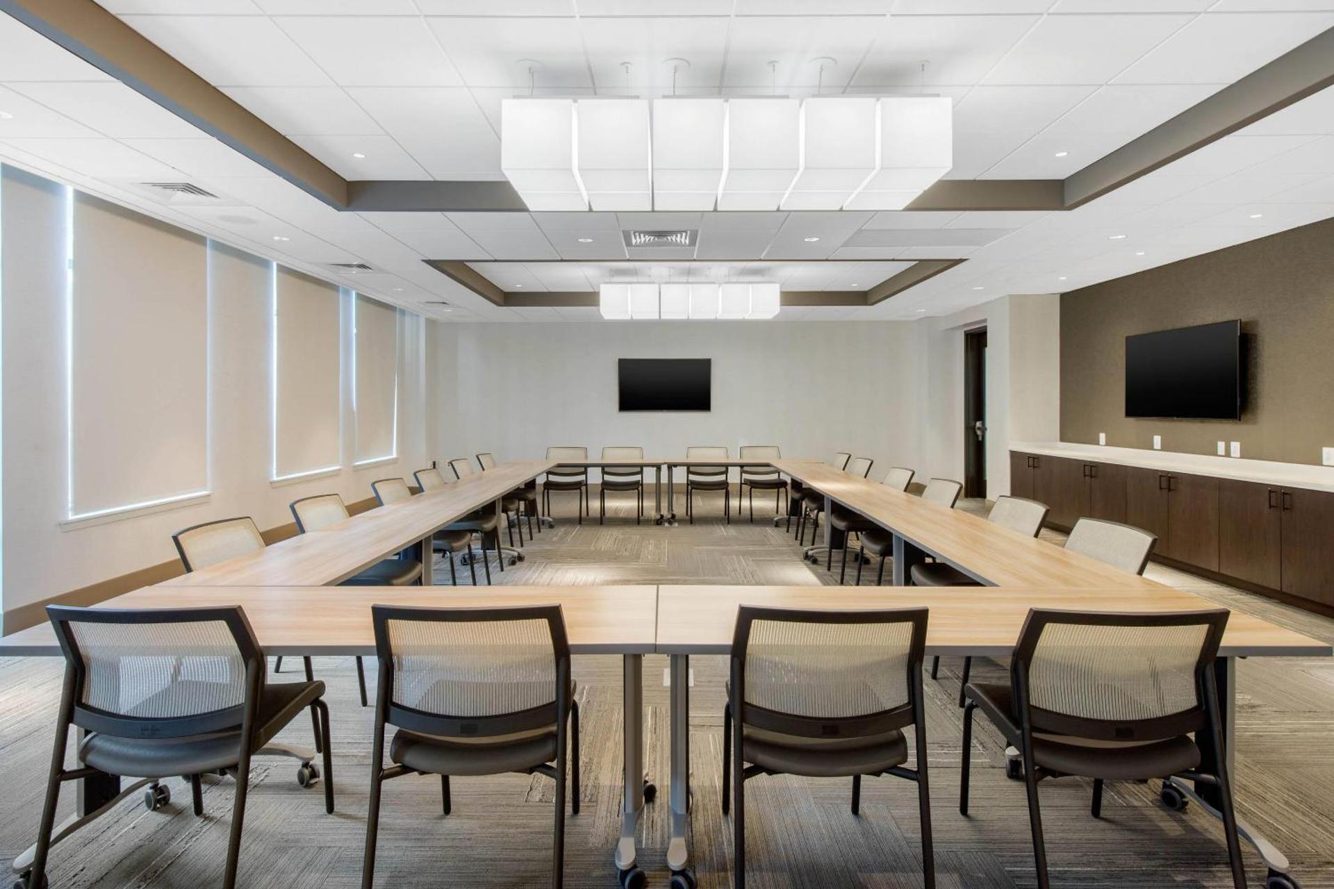 Meeting/conference room