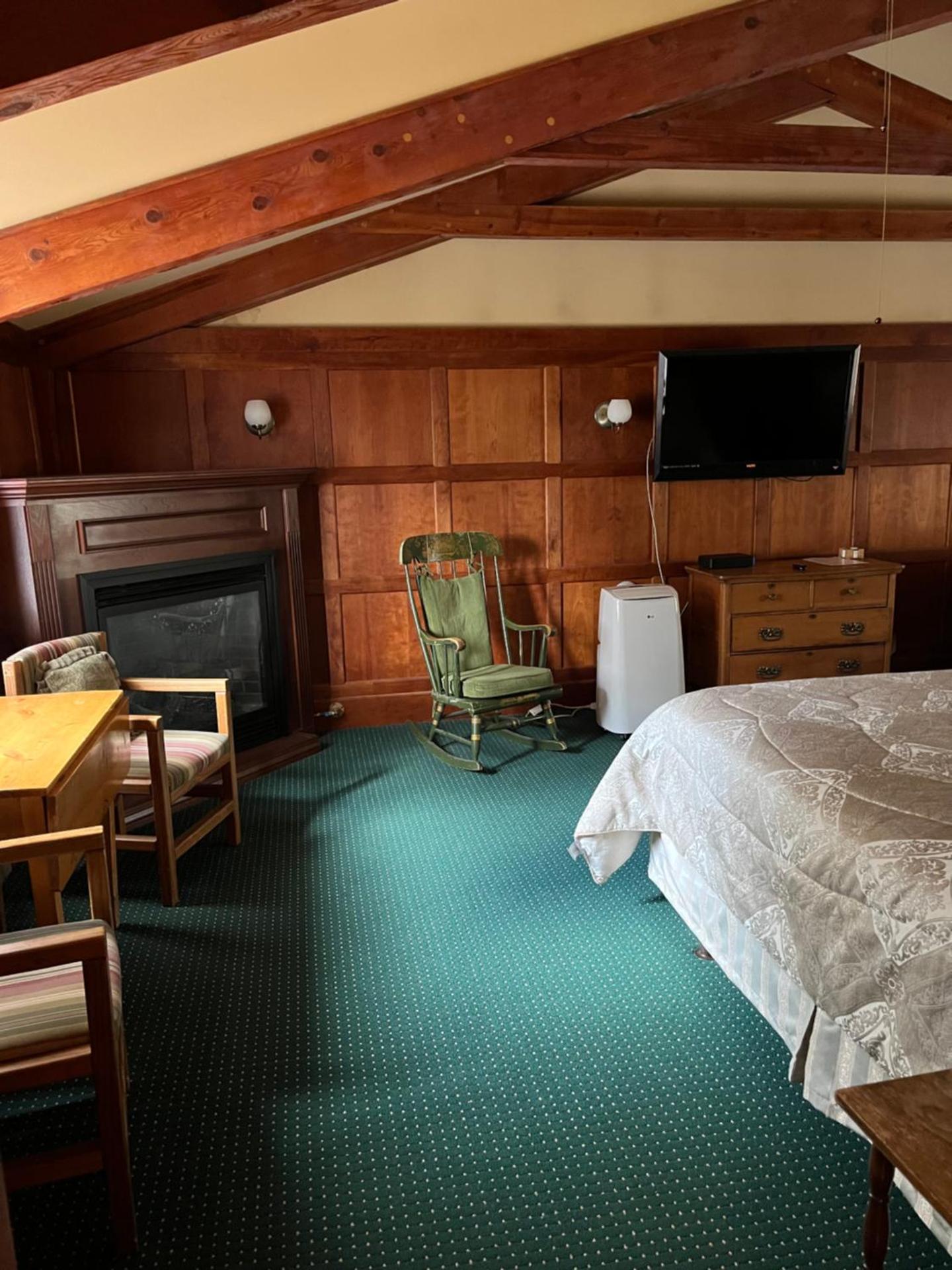 Quadruple Room with Bathroom