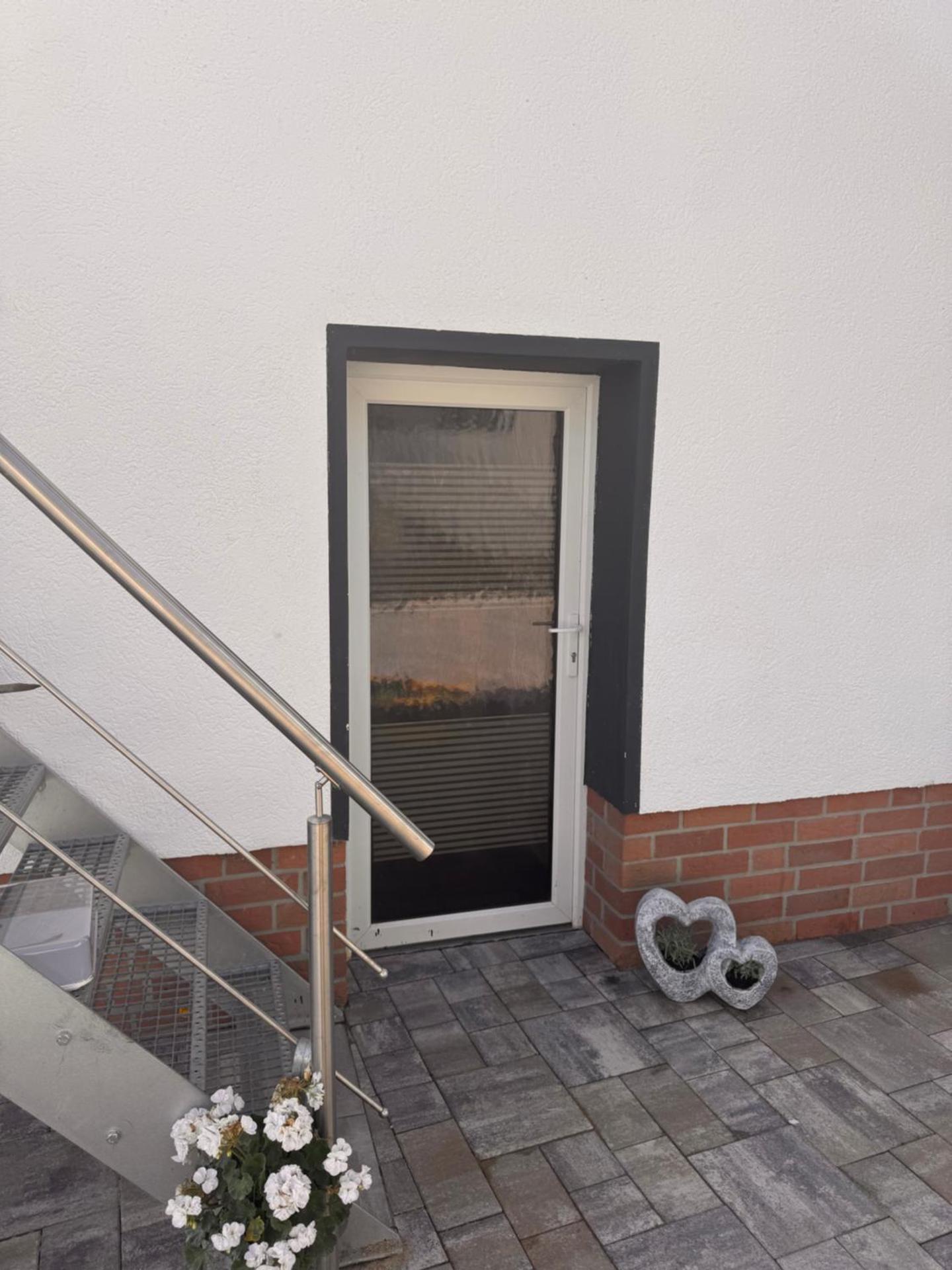 gemütliches Zimmer mit eigenem Bad und separatem Eingangstor