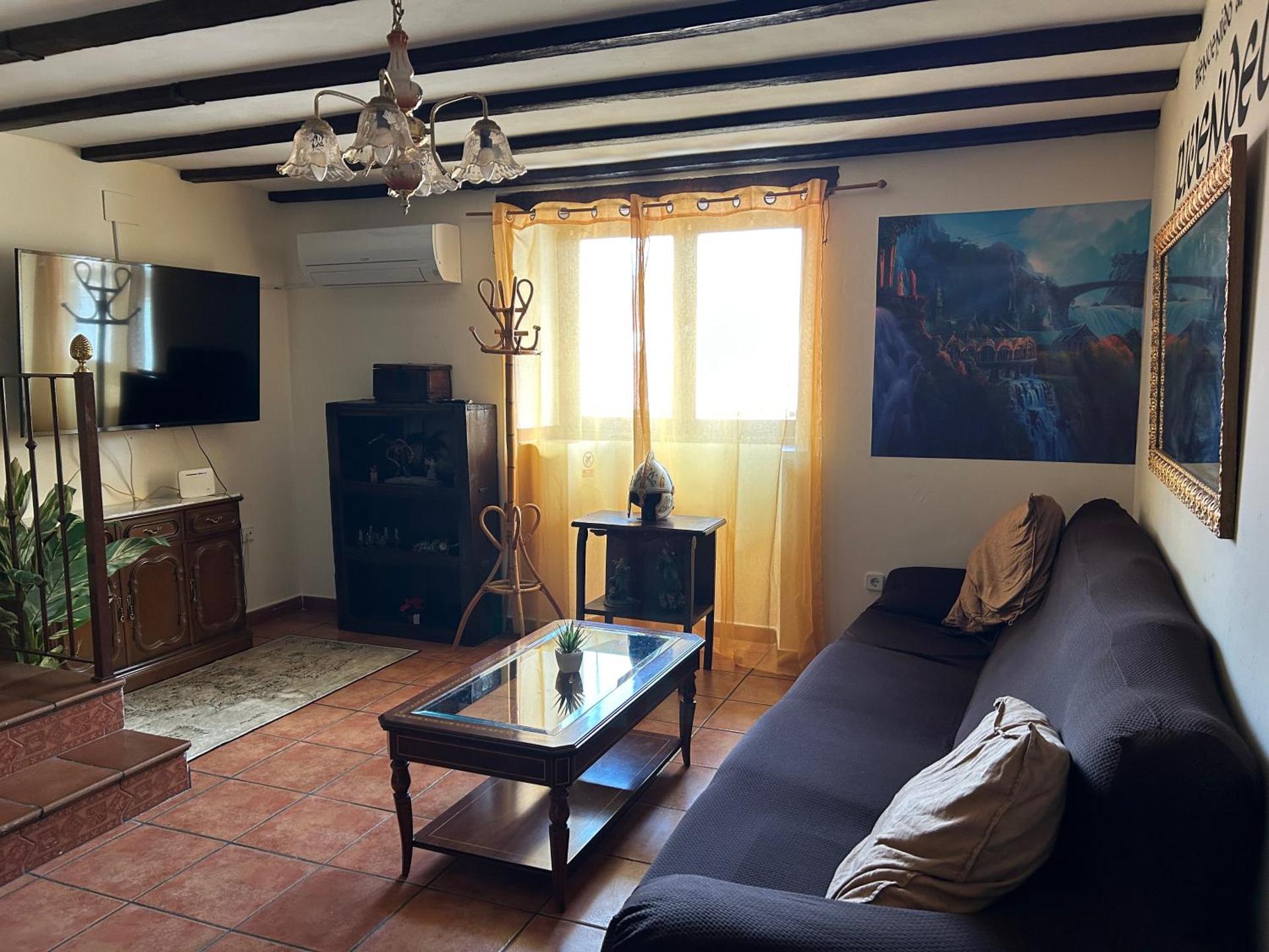 Communal lounge/ TV room