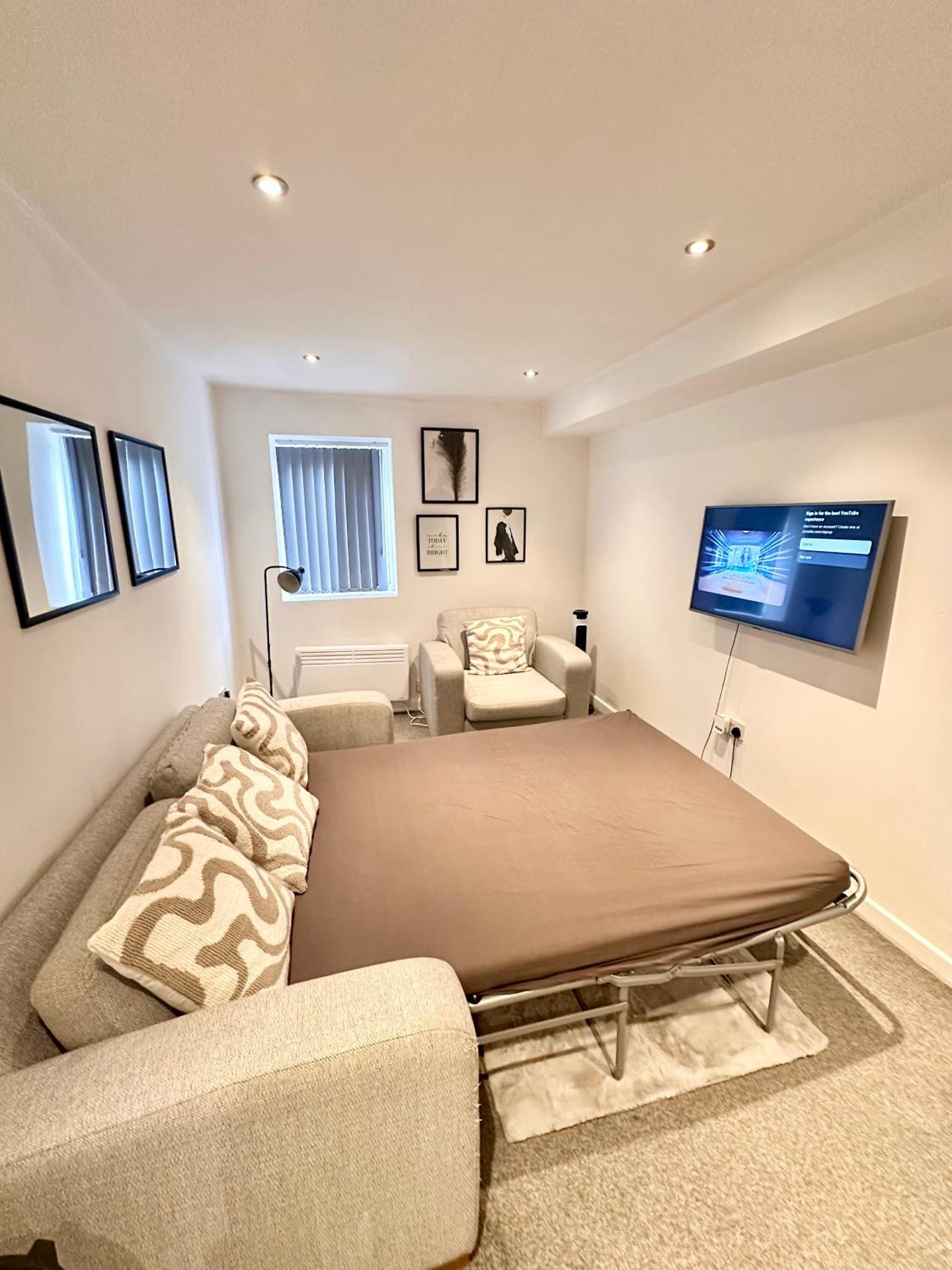 Cosy 2 Bed Apartment - Free Parking -Birmingham City Centre