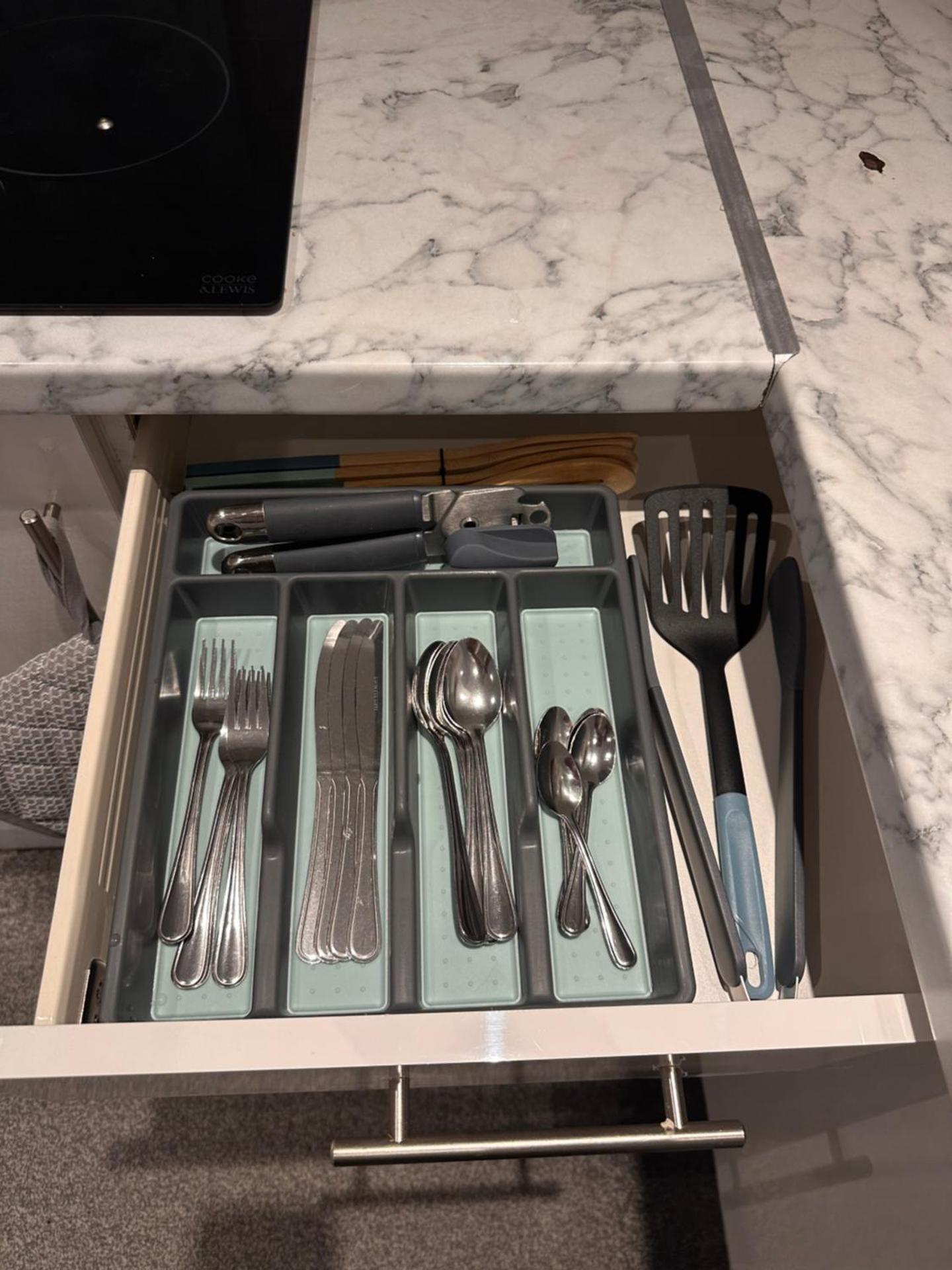 Cosy 2 Bed Apartment - Free Parking -Birmingham City Centre