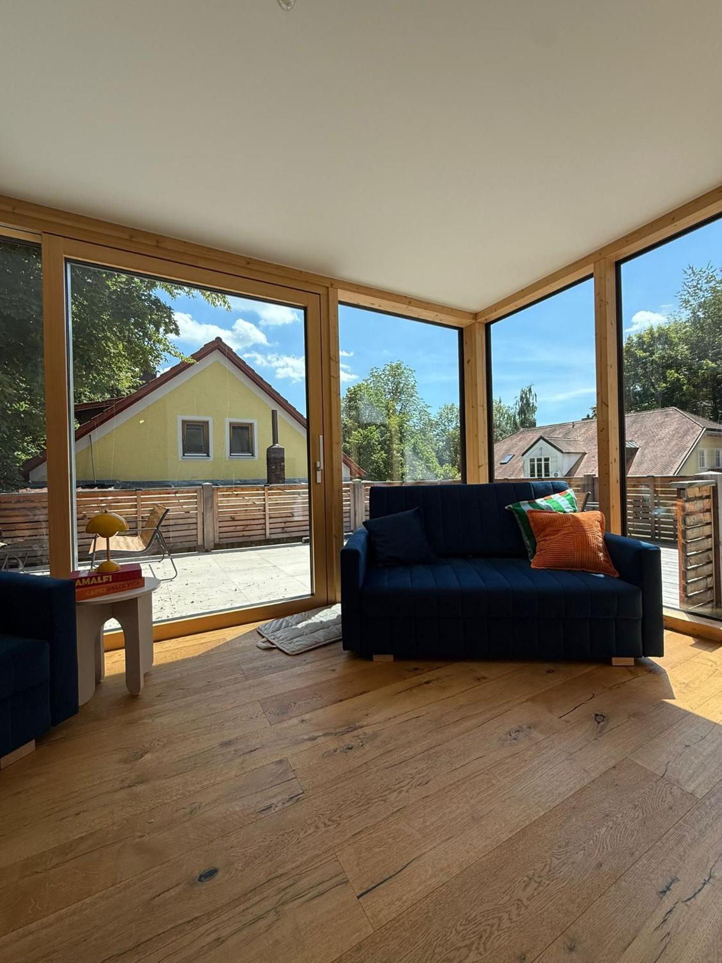 Happy Vibes City Appartment