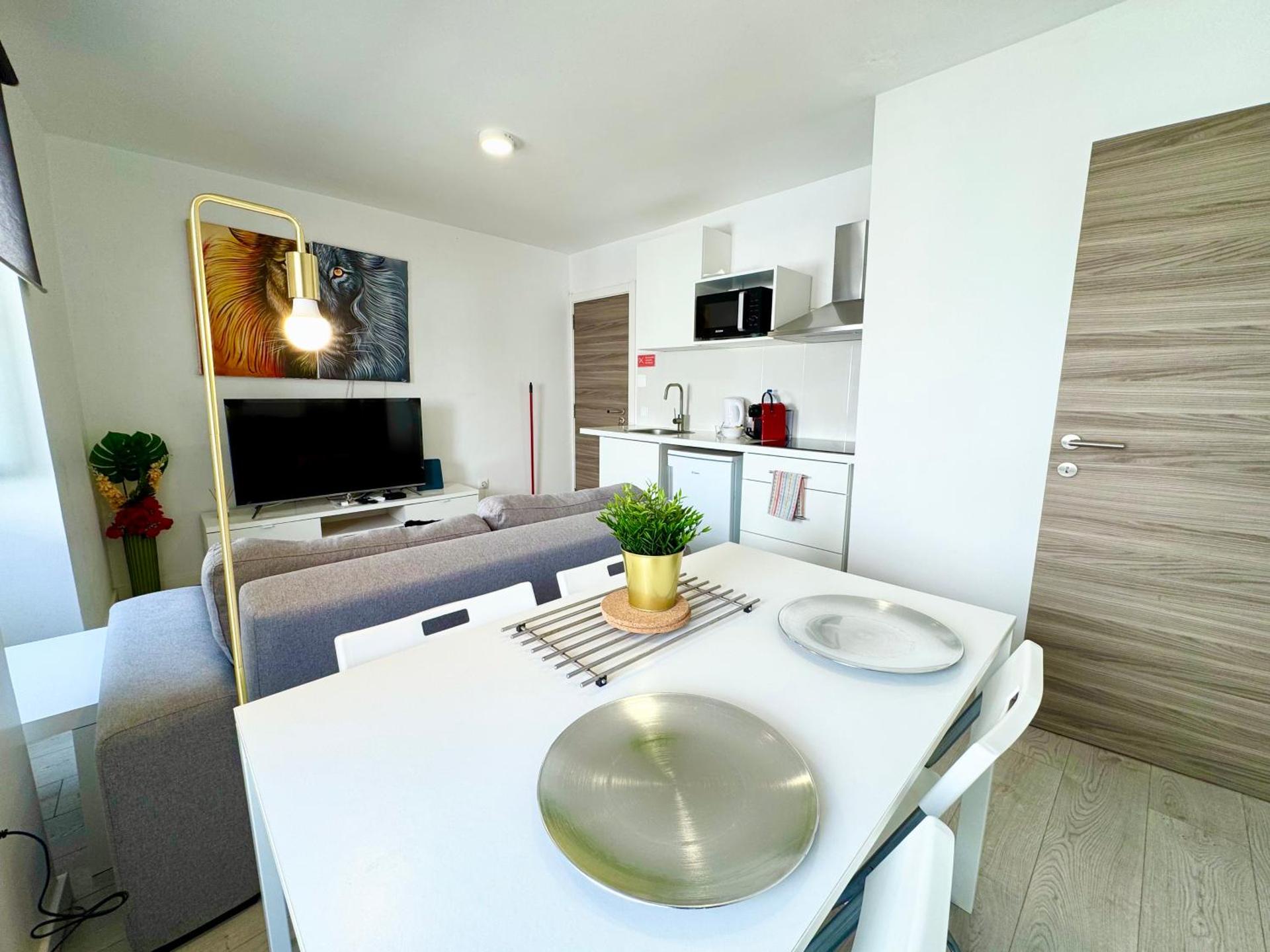 BrightHouse Nazaré - Modern Apartments