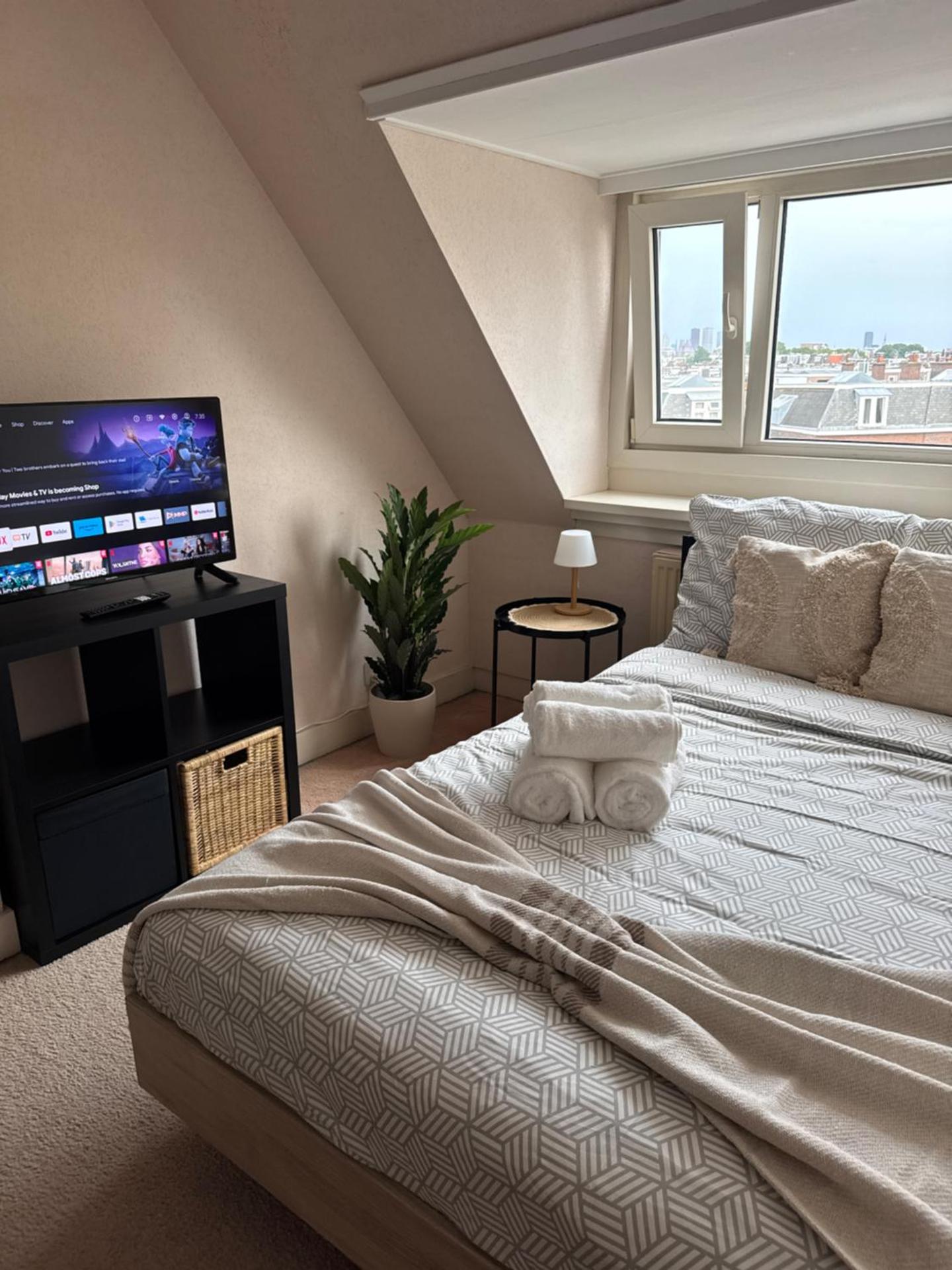 Cosy Rooms by the Beach