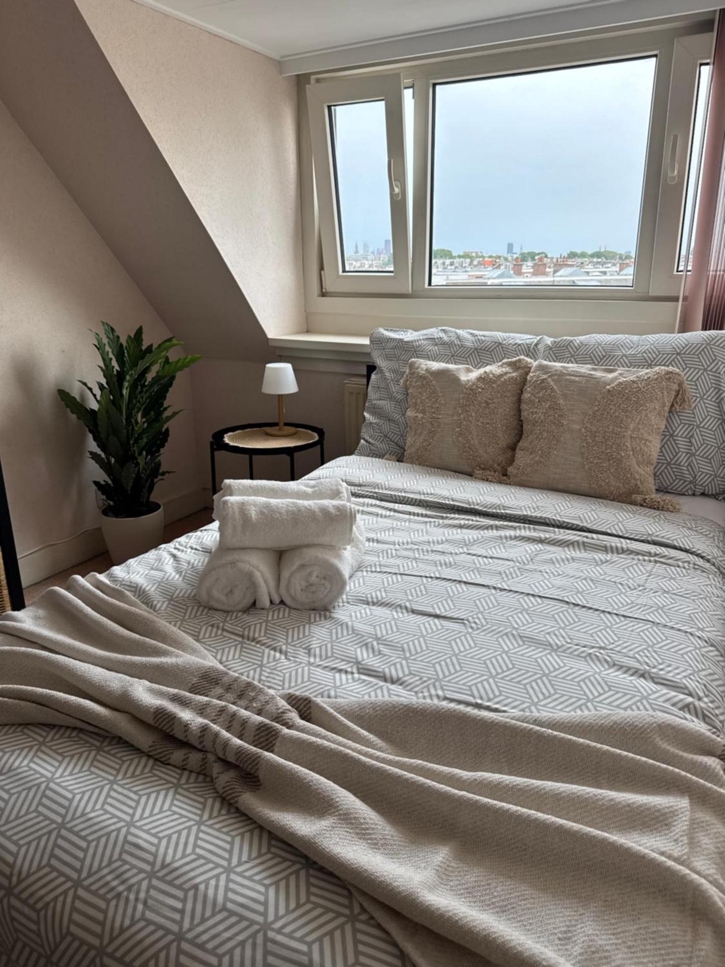 Cosy Rooms by the Beach