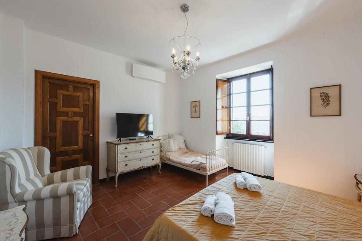 Villa with Pool - Unique Sea View - Free Parking