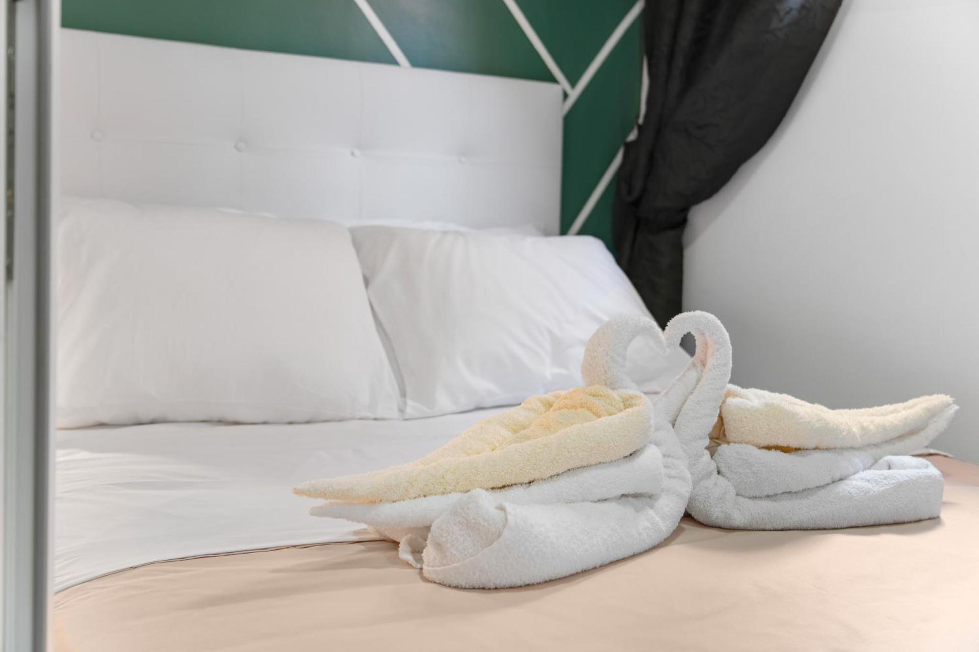 Standard Single Room with Shower