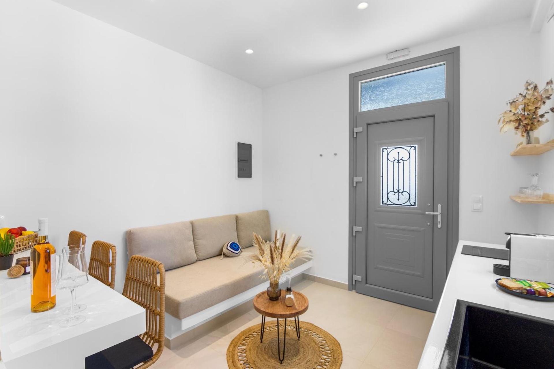 Plori Suites Paros