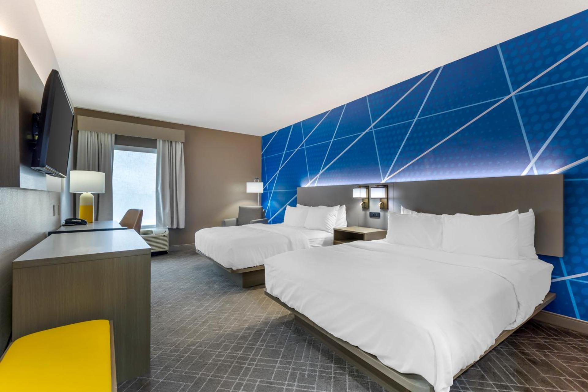 Queen Room with Two Queen Beds - Non-Smoking