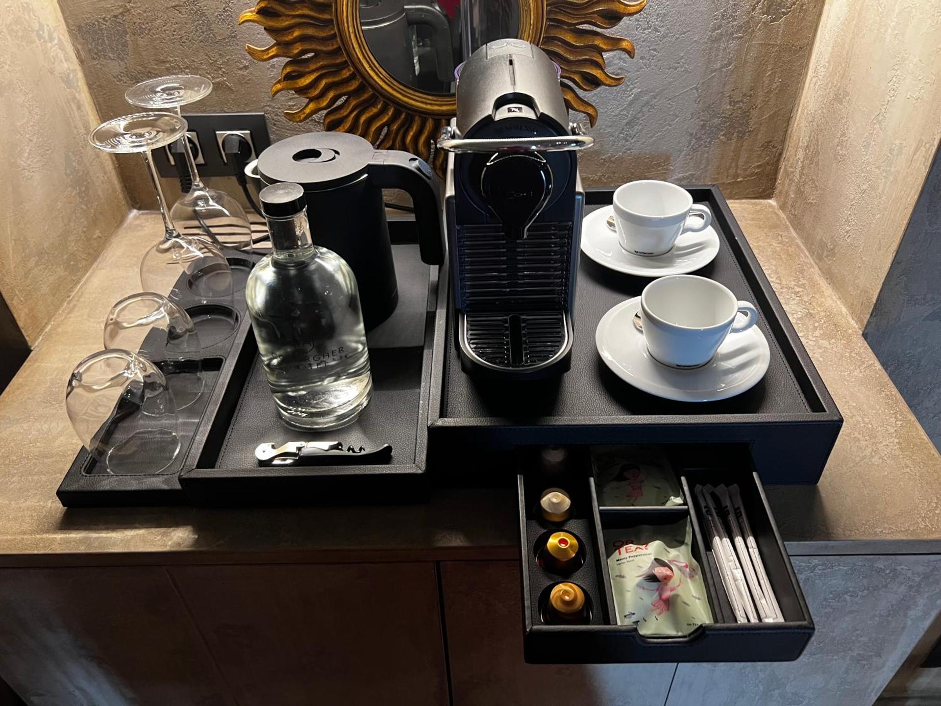 Coffee/tea facilities
