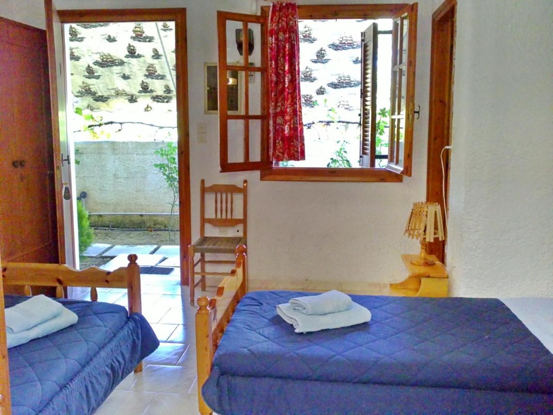 Akrata Golden Beach House