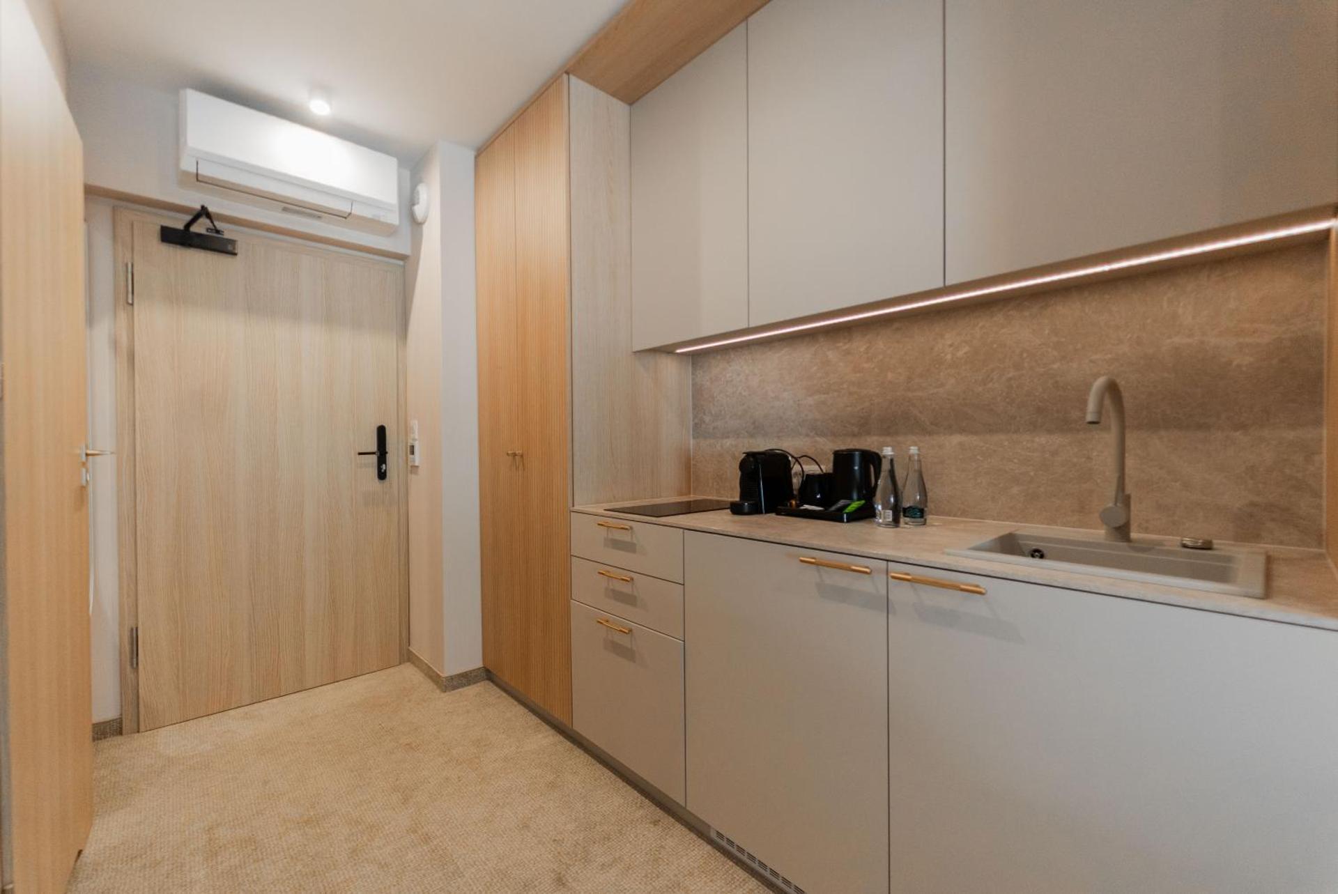 Kitchen or kitchenette