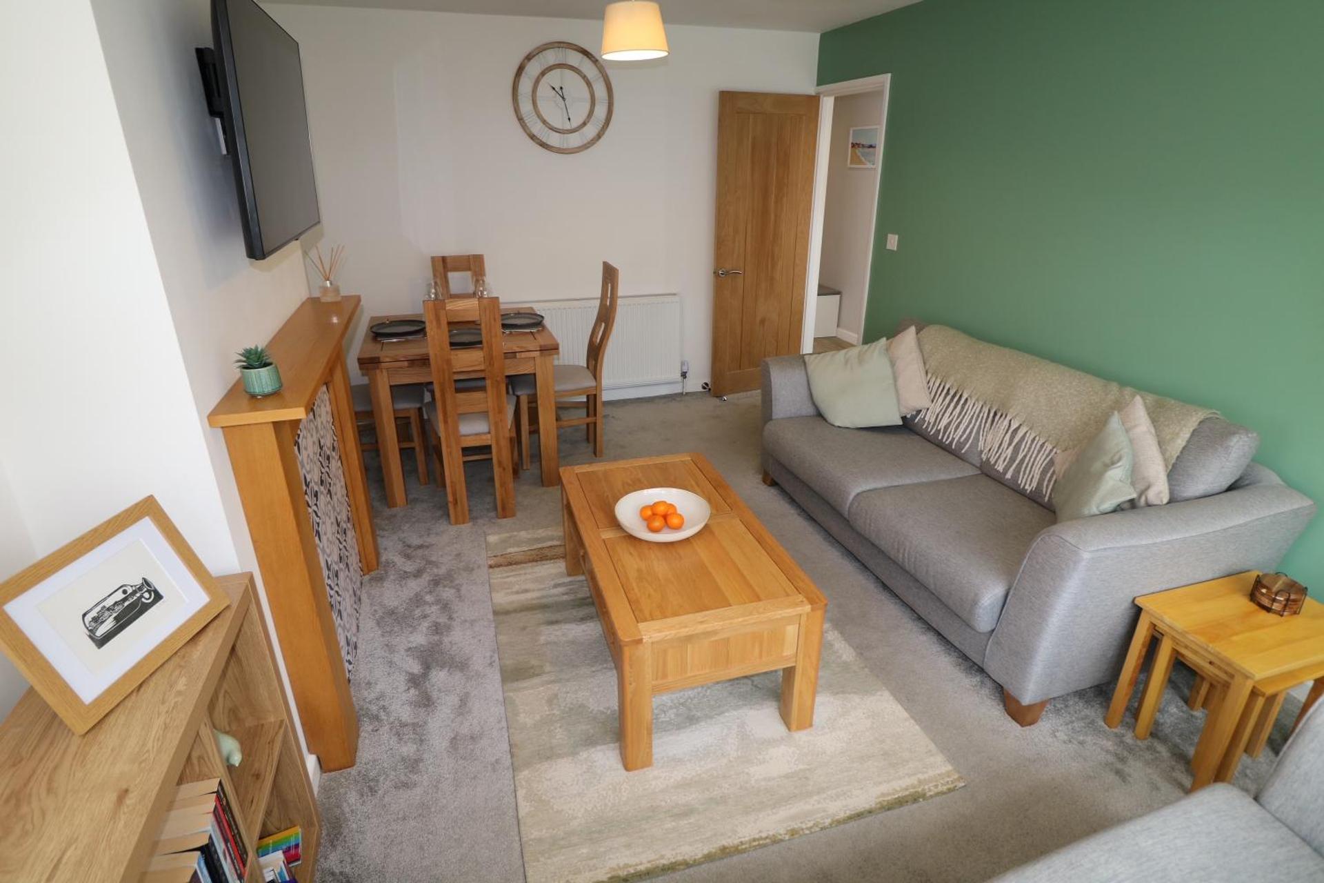 The Seaside Haven w Parking - Mins to Viking Bay