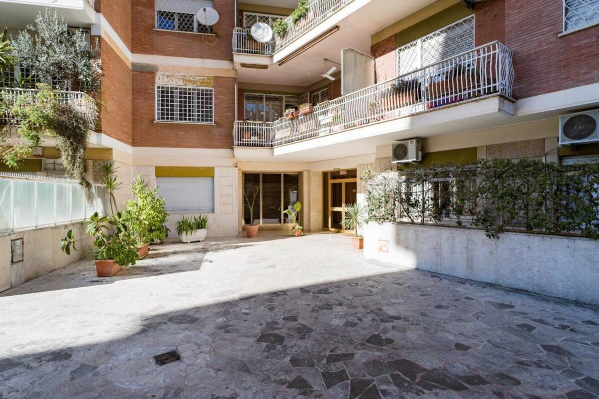 Inner courtyard view