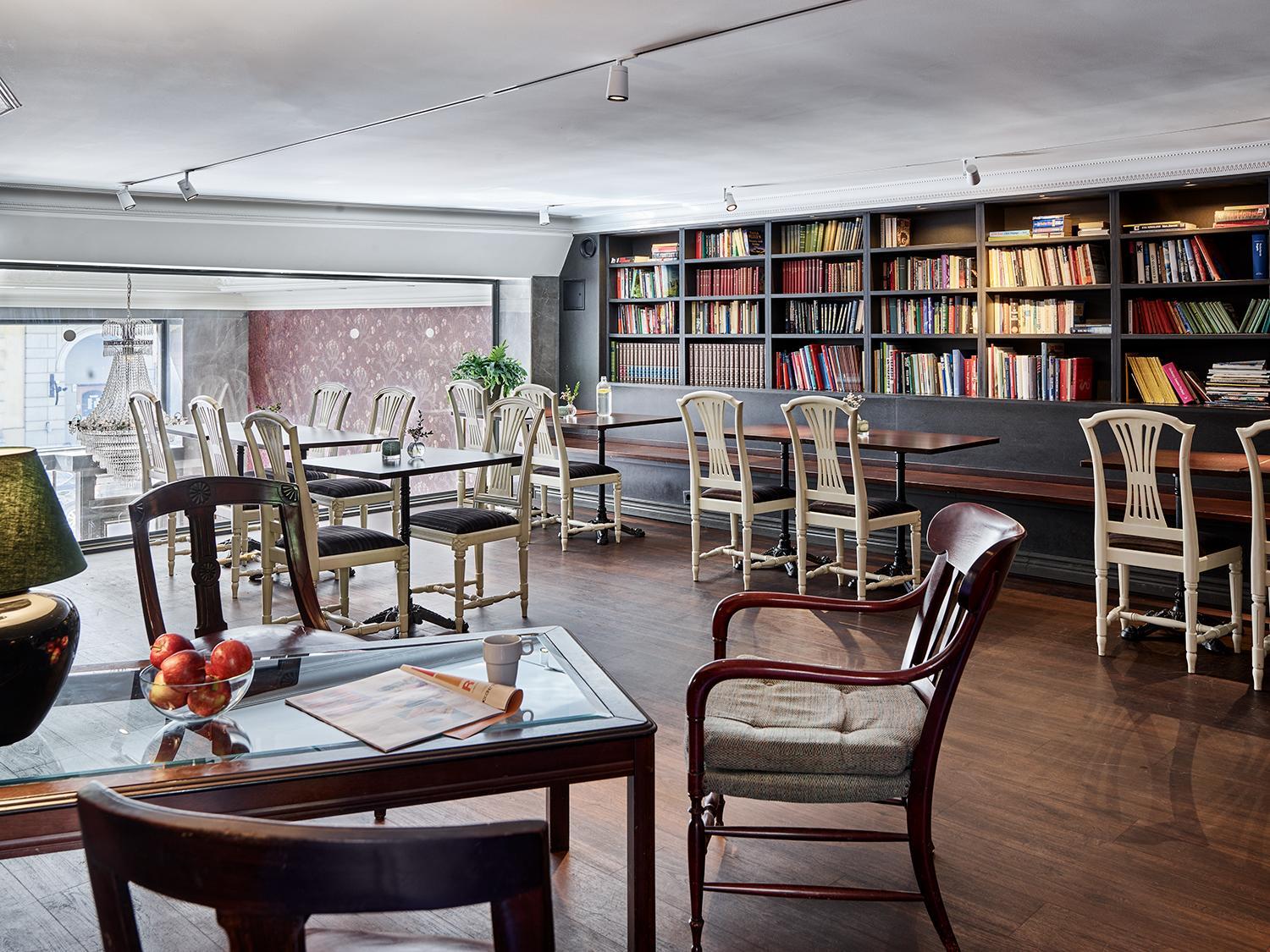 Meeting/conference room